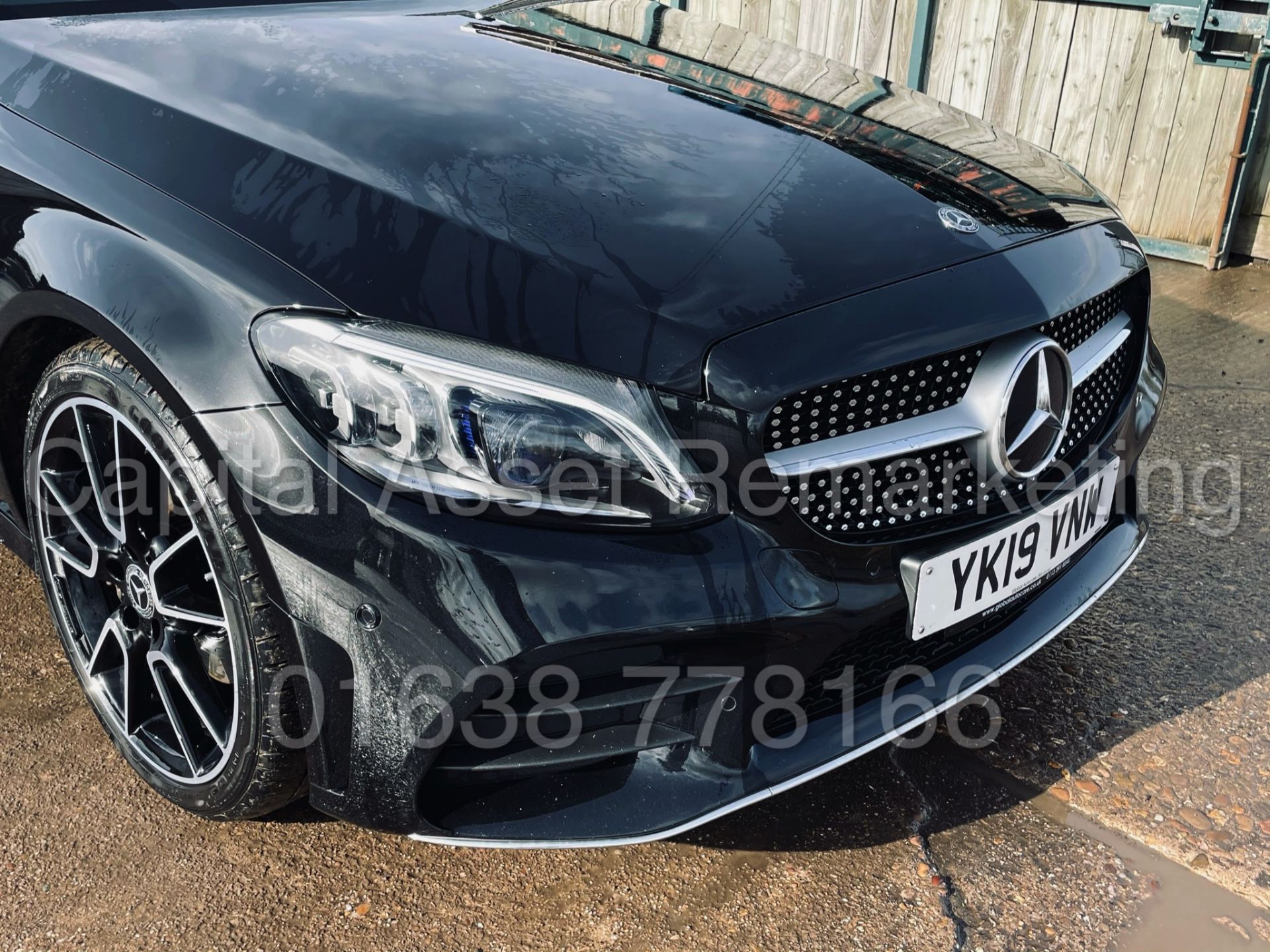 MERCEDES-BENZ C220D *AMG- PREMIUM* SALOON (2019 - NEW MODEL) '9-G TRONIC - NAV' *TOP SPEC* (1 OWNER) - Image 15 of 48