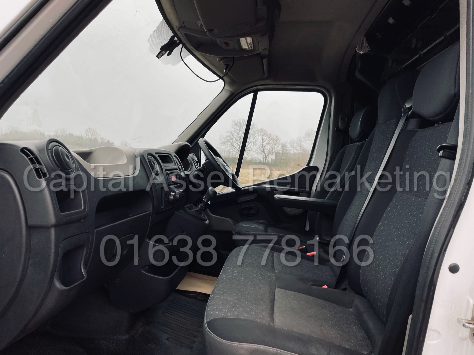 (ON SALE) VAUXHALL MOVANO F3500 *LWB - LOW LOADER / LUTON BOX VAN* (2017 - EURO 6) '2.3 CDTI' *A/C* - Image 19 of 39