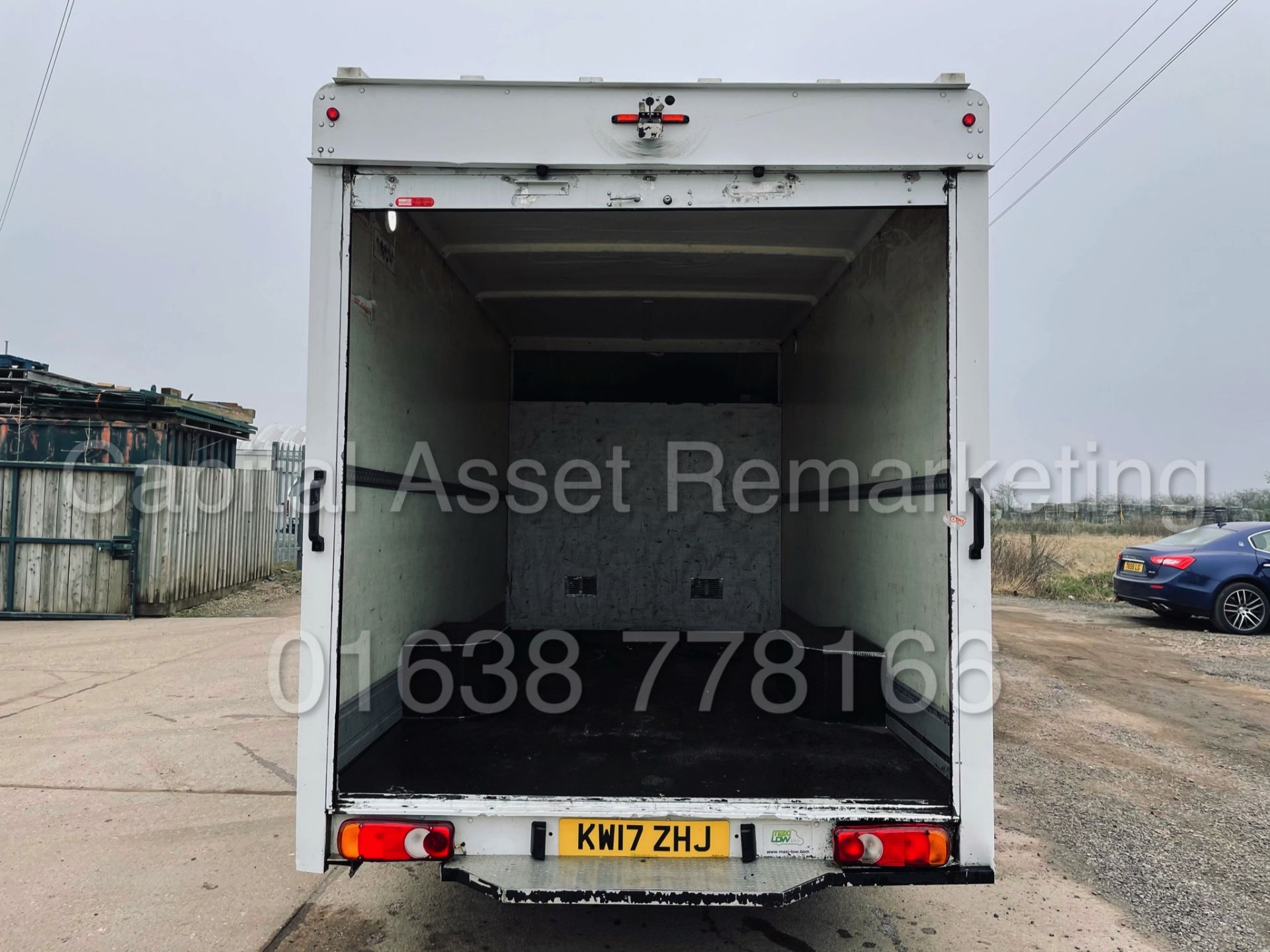 (ON SALE) VAUXHALL MOVANO F3500 *LWB - LOW LOADER / LUTON BOX VAN* (2017 - EURO 6) '2.3 CDTI' *A/C* - Image 21 of 39