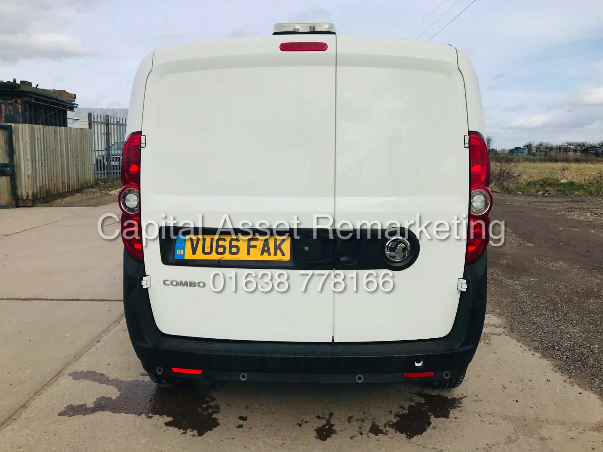 ON SALE VAUXHALL COMBO 2000 CDTI (2017 MODEL) 1 OWNER - ELEC PACK - SIDE LOADING DOOR - Image 9 of 16