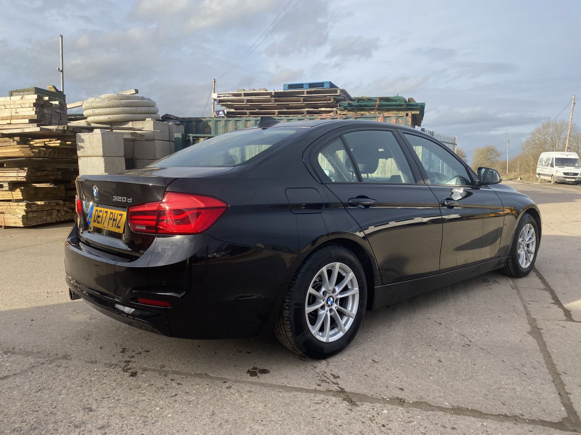 On Sale BMW 320D "EFFICIENT DYNAMICS PLUS" AUTO (NEW SHAPE) 17 REG -1 OWNER - LEATHER! HUGE SPEC - Image 3 of 24