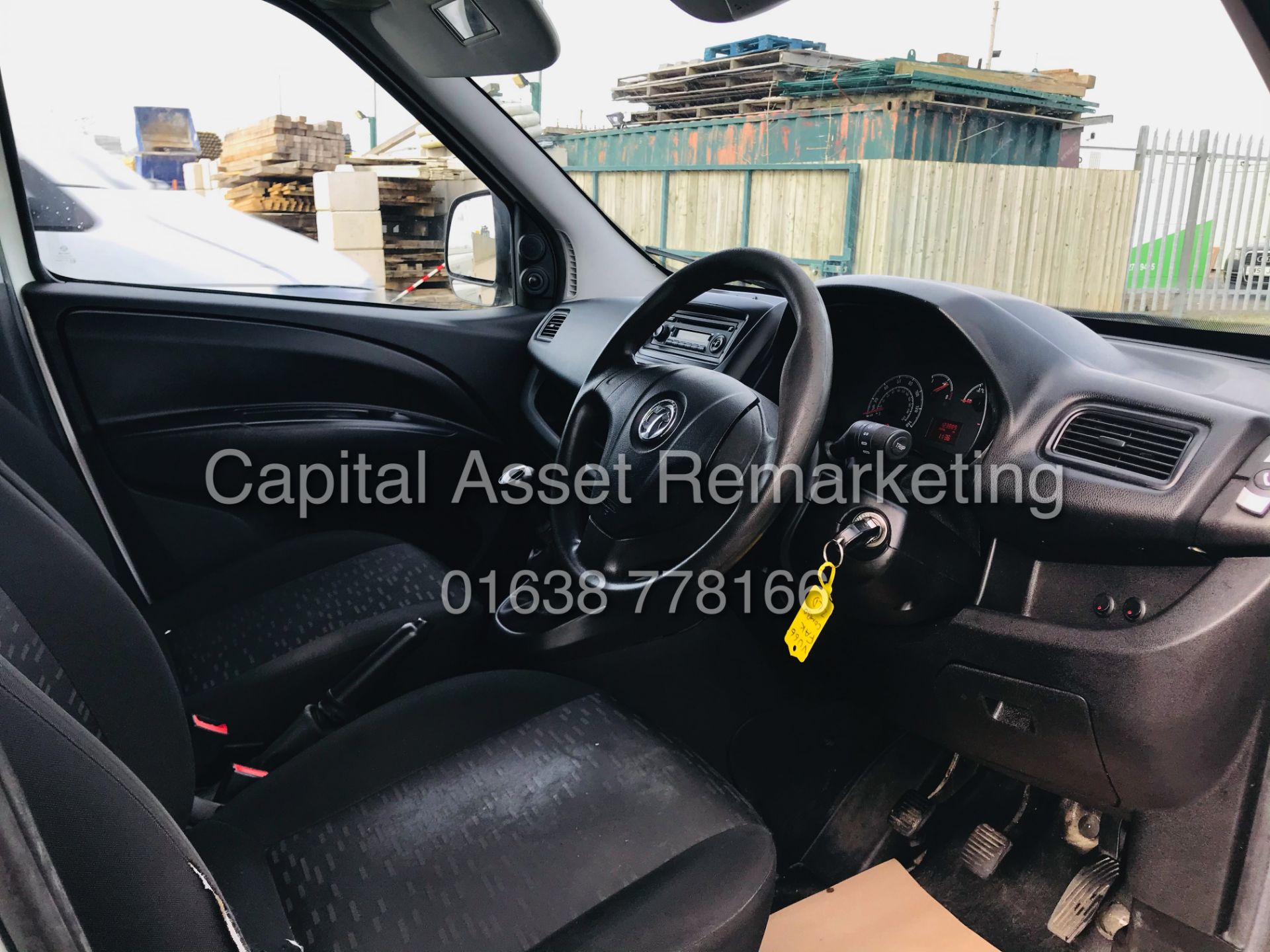 ON SALE VAUXHALL COMBO 2000 CDTI (2017 MODEL) 1 OWNER - ELEC PACK - SIDE LOADING DOOR - Image 14 of 16