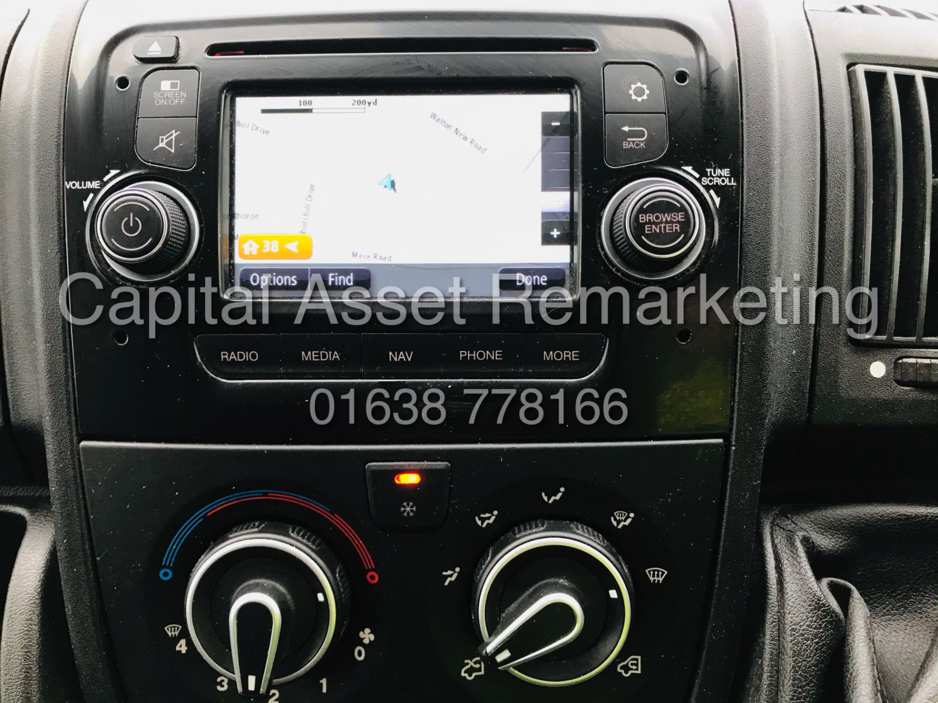 PEUGEOT BOXER 2.0 BLUE-HDI "PROFESSIONAL" EURO 6 / ULEZ COMPLIANT (2017 MODEL) AC / SAT NAV - Image 14 of 17