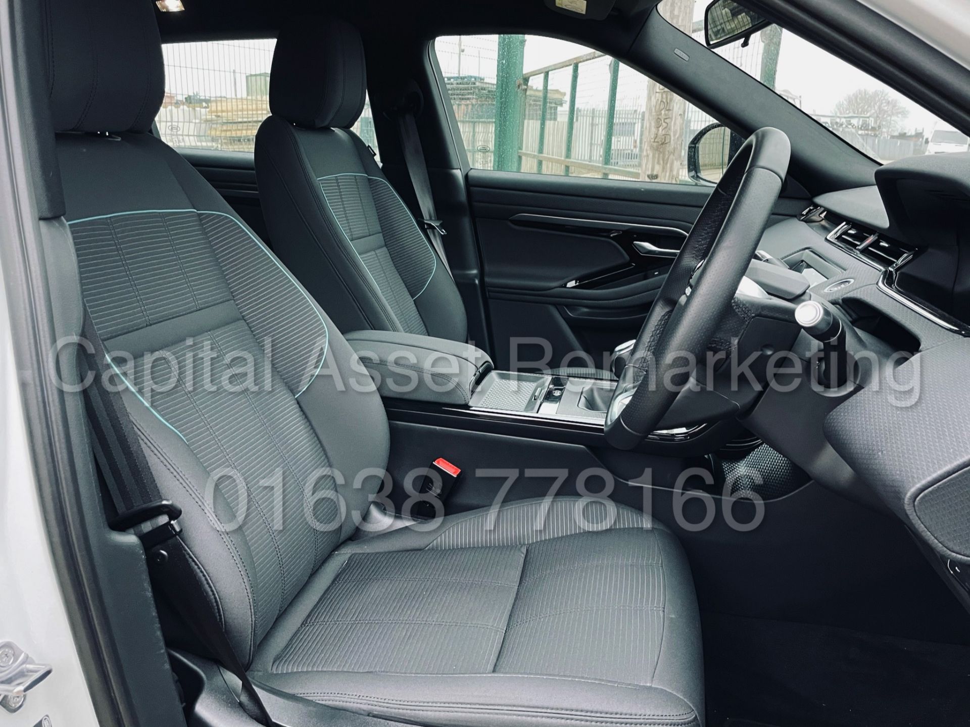 (On Sale) RANGE ROVER EVOQUE *R-DYNAMIC* (69 REG - NEW MODEL) '2.0 D150' (1 OWNER) **MASSIVE SPEC** - Image 35 of 48