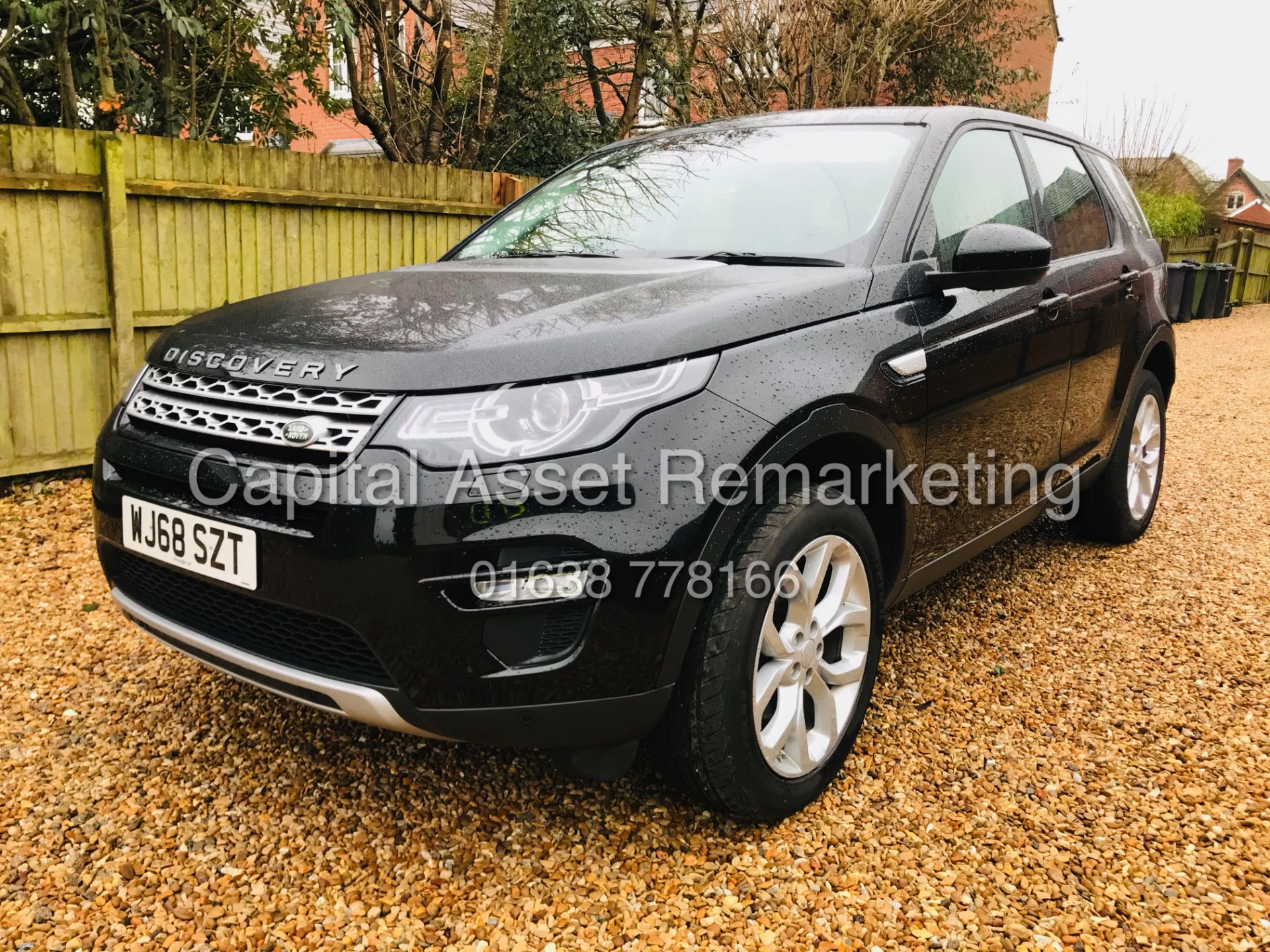 (ON SALE) LAND ROVER DISCOVERY SPORT "HSE - BLACK "AUTO 7 SEATER (2019 MODEL) PAN ROOF - HUGE SPEC - Image 4 of 37