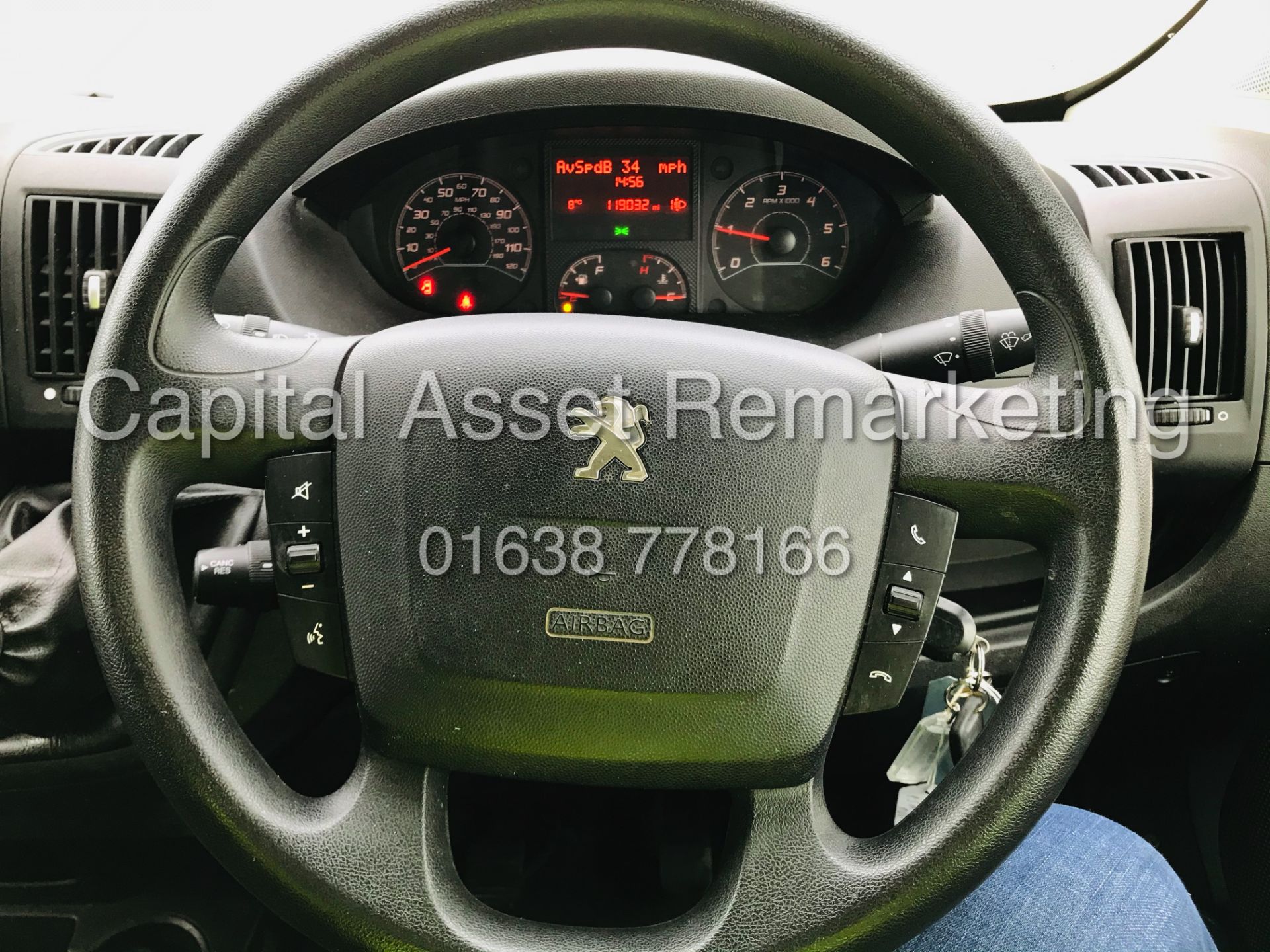 PEUGEOT BOXER 2.0 BLUE-HDI "PROFESSIONAL" EURO 6 / ULEZ COMPLIANT (2017 MODEL) AC / SAT NAV - Image 12 of 17