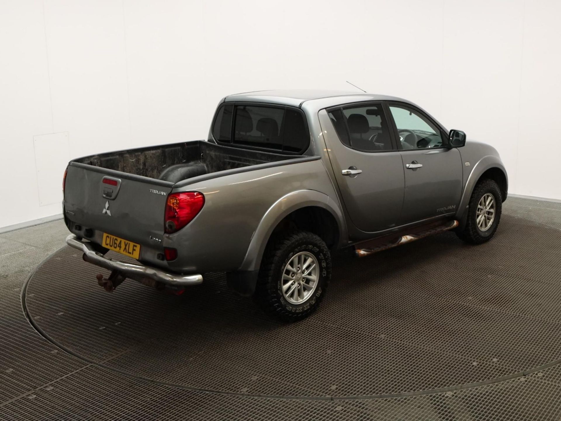 On Sale MITSUBISHI L200 *TROJAN EDITION* DOUBLE CAB PICK-UP (2015 MODEL) '2.5 DI-D -A/C* (NO VAT) - Image 7 of 8