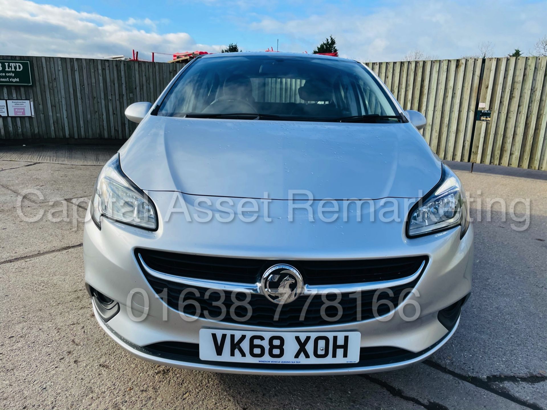 VAUXHALL CORSA *DESIGN EDITION* 5 DOOR HATCHBACK (2019 - NEW MODEL) 1.4 PETROL - 60 MPG+ (1 OWNER) - Image 4 of 40