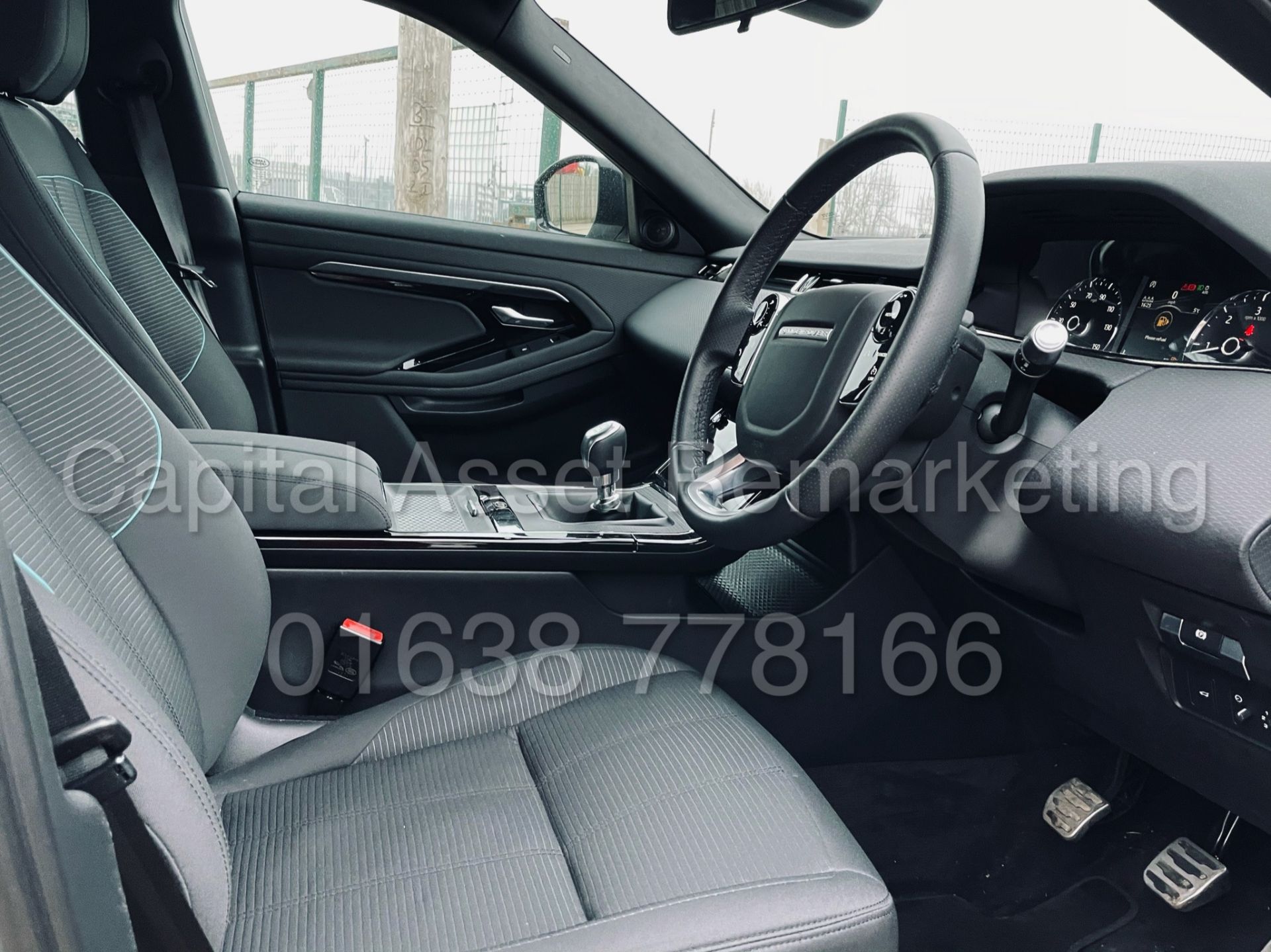 (On Sale) RANGE ROVER EVOQUE *R-DYNAMIC* (69 REG - NEW MODEL) '2.0 D150' (1 OWNER) **MASSIVE SPEC** - Image 37 of 48