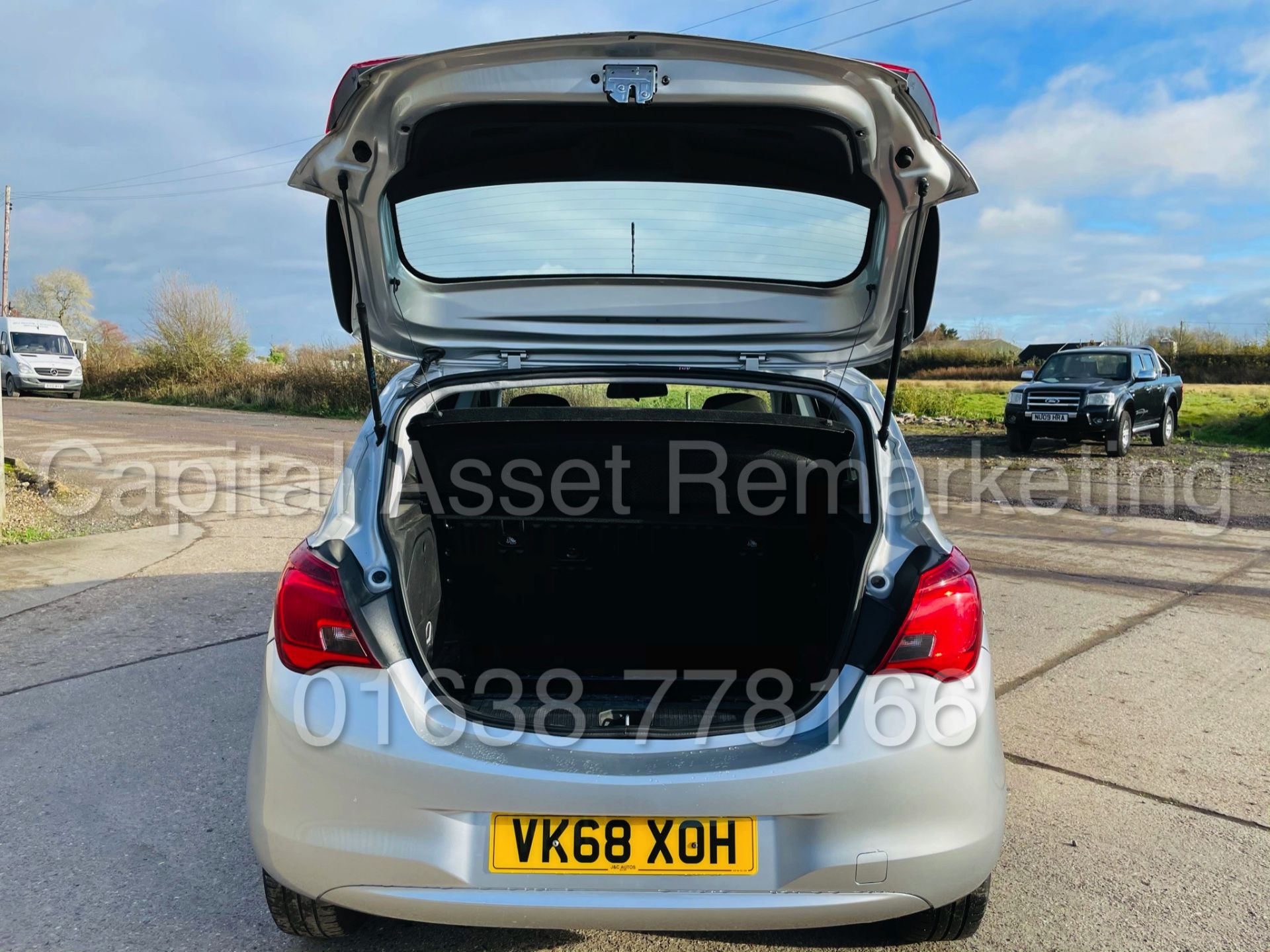 VAUXHALL CORSA *DESIGN EDITION* 5 DOOR HATCHBACK (2019 - NEW MODEL) 1.4 PETROL - 60 MPG+ (1 OWNER) - Image 23 of 40