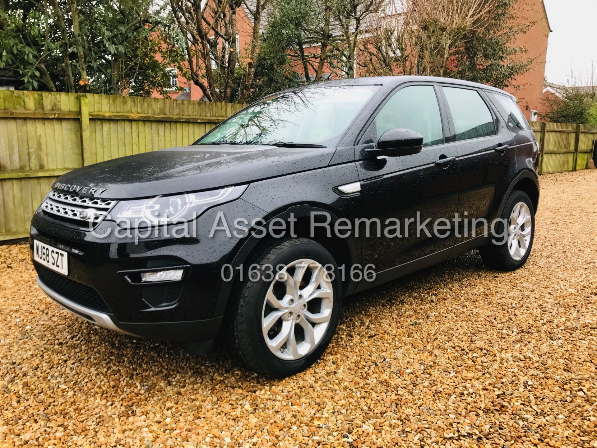 (ON SALE) LAND ROVER DISCOVERY SPORT "HSE - BLACK "AUTO 7 SEATER (2019 MODEL) PAN ROOF - HUGE SPEC - Image 3 of 37