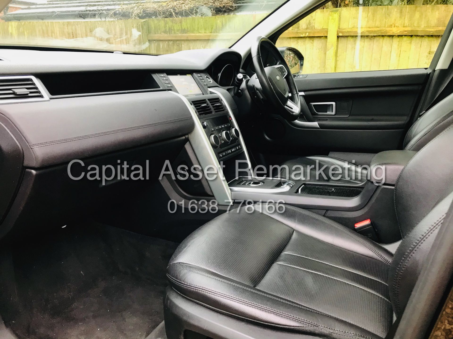 (ON SALE) LAND ROVER DISCOVERY SPORT "HSE - BLACK "AUTO 7 SEATER (2019 MODEL) PAN ROOF - HUGE SPEC - Image 20 of 37