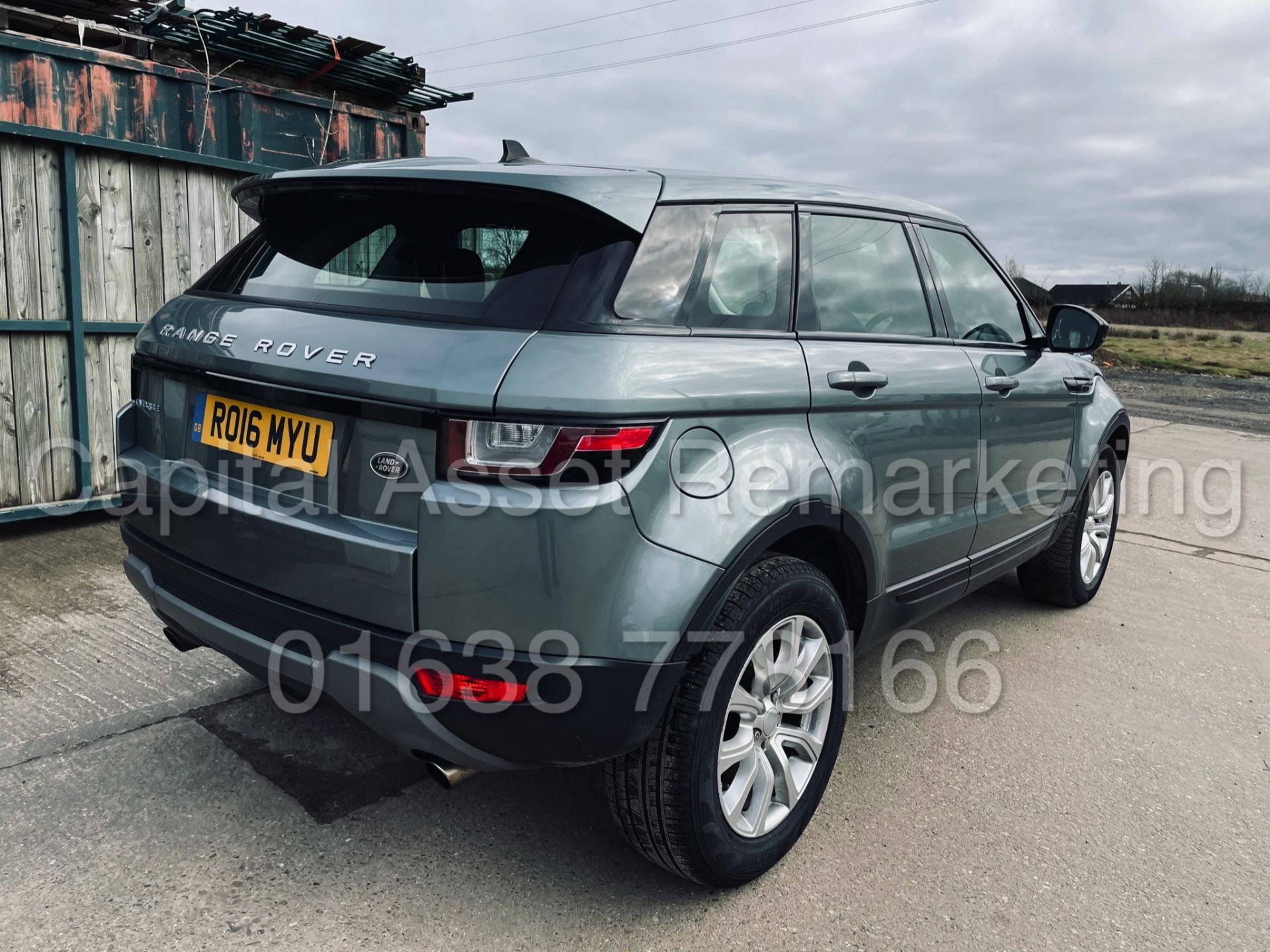 (On Sale) RANGE ROVER EVOQUE *SE TECH* SUV (2016 - EURO 6) '2.0 ED4 - LEATHER -SAT NAV' *TOP SPEC* - Image 12 of 46