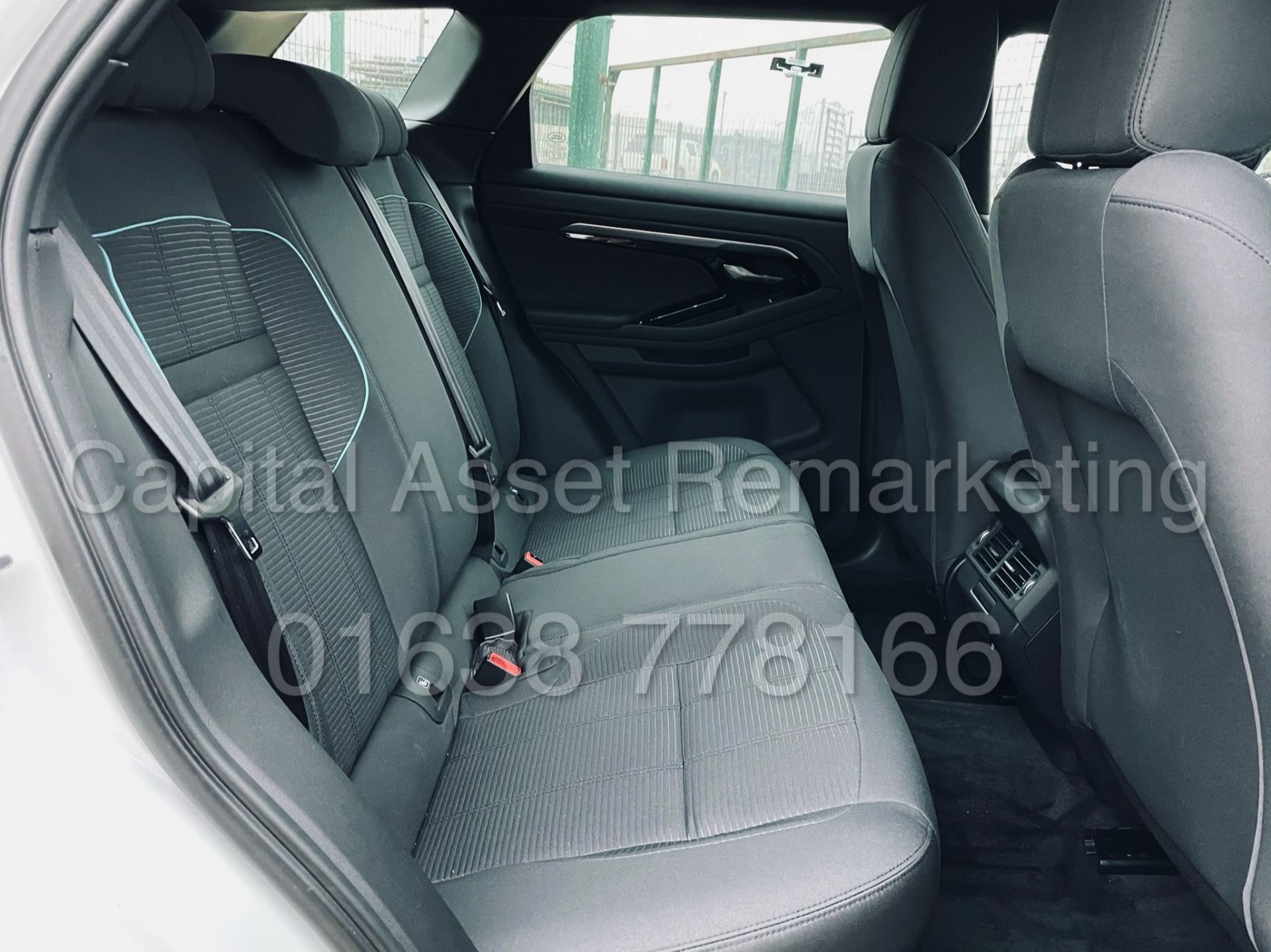 (On Sale) RANGE ROVER EVOQUE *R-DYNAMIC* (69 REG - NEW MODEL) '2.0 D150' (1 OWNER) **MASSIVE SPEC** - Image 32 of 48