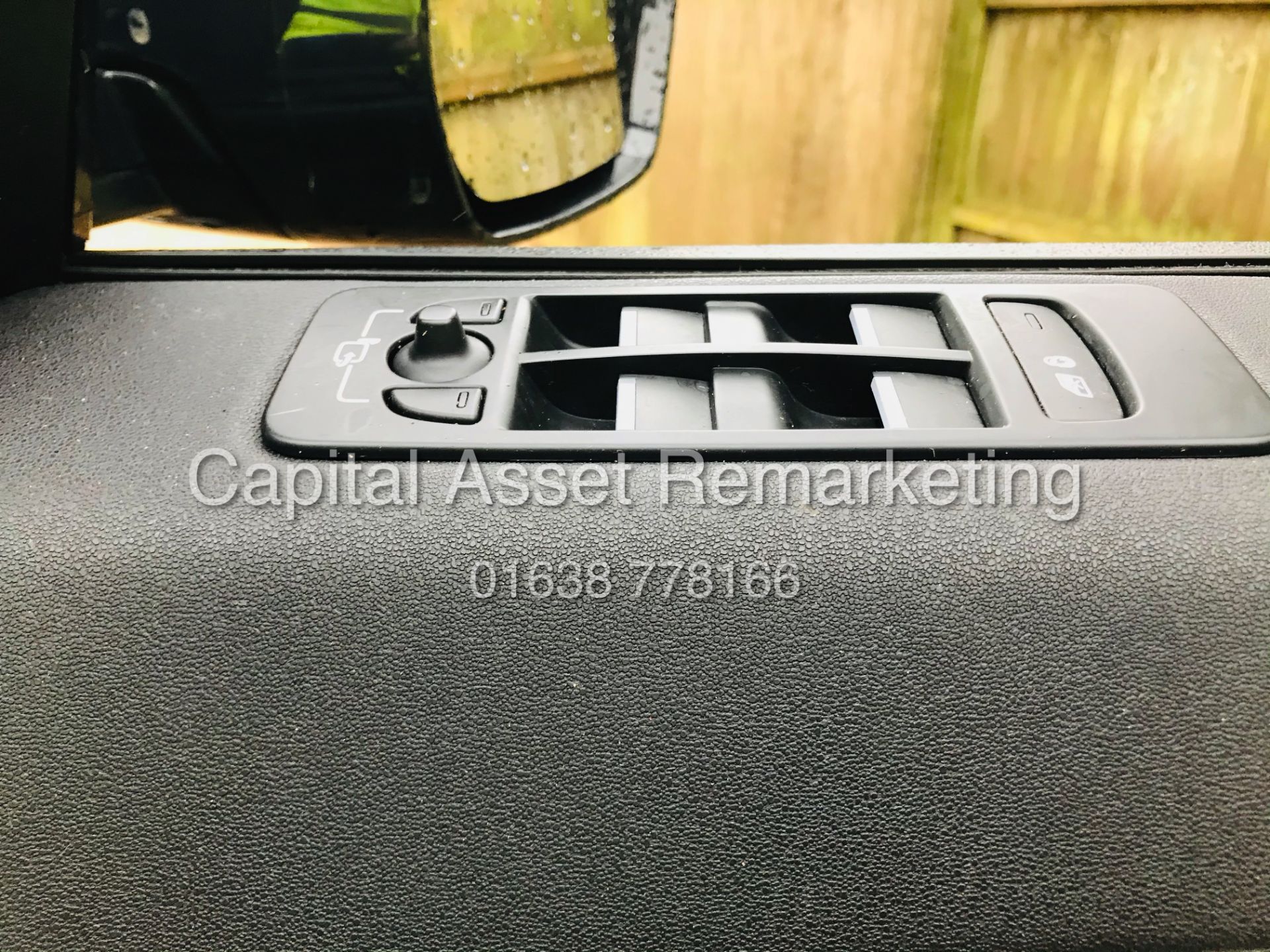 (ON SALE) LAND ROVER DISCOVERY SPORT "HSE - BLACK "AUTO 7 SEATER (2019 MODEL) PAN ROOF - HUGE SPEC - Image 34 of 37