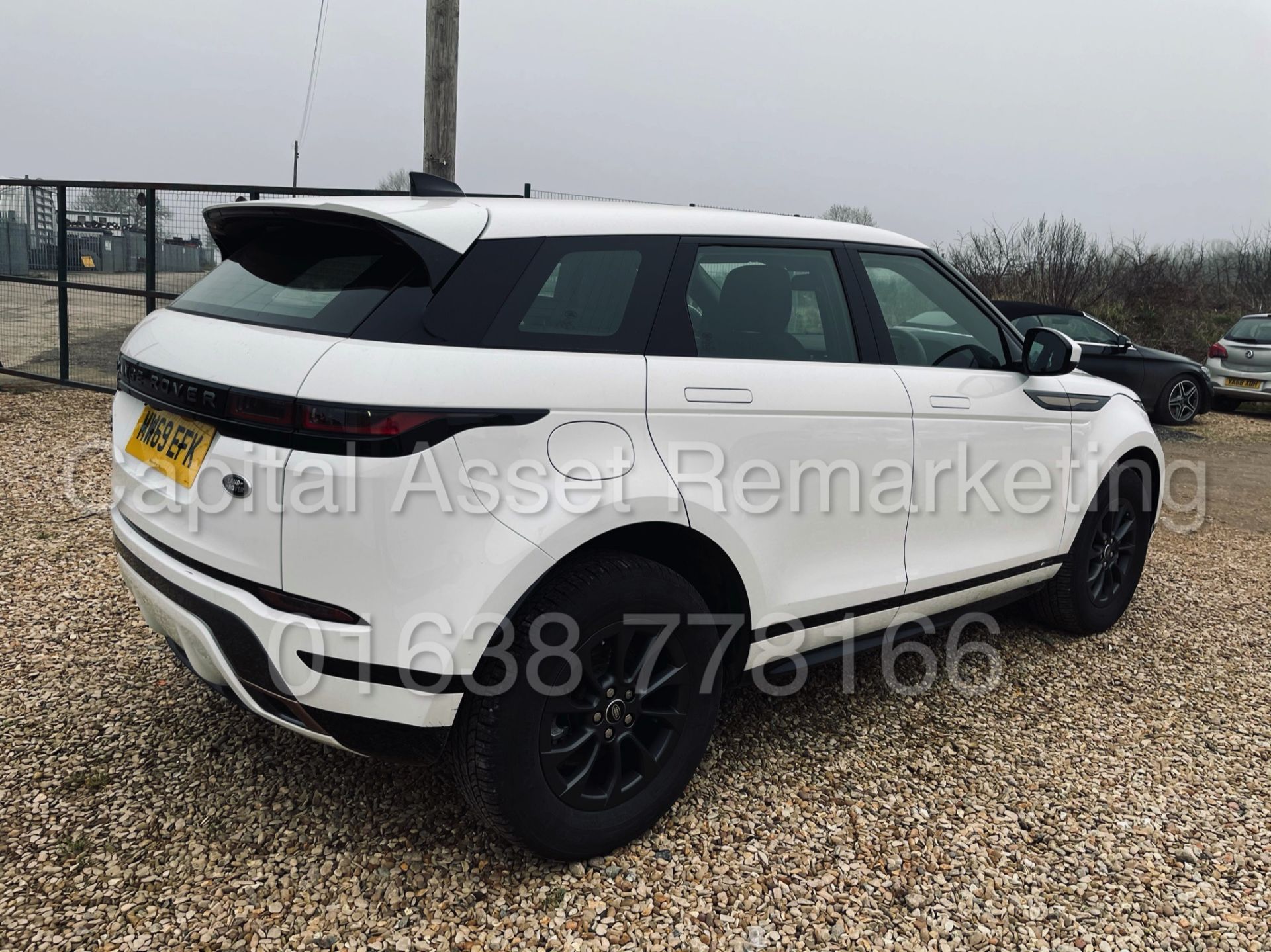 (On Sale) RANGE ROVER EVOQUE *R-DYNAMIC* (69 REG - NEW MODEL) '2.0 D150' (1 OWNER) **MASSIVE SPEC** - Image 14 of 48