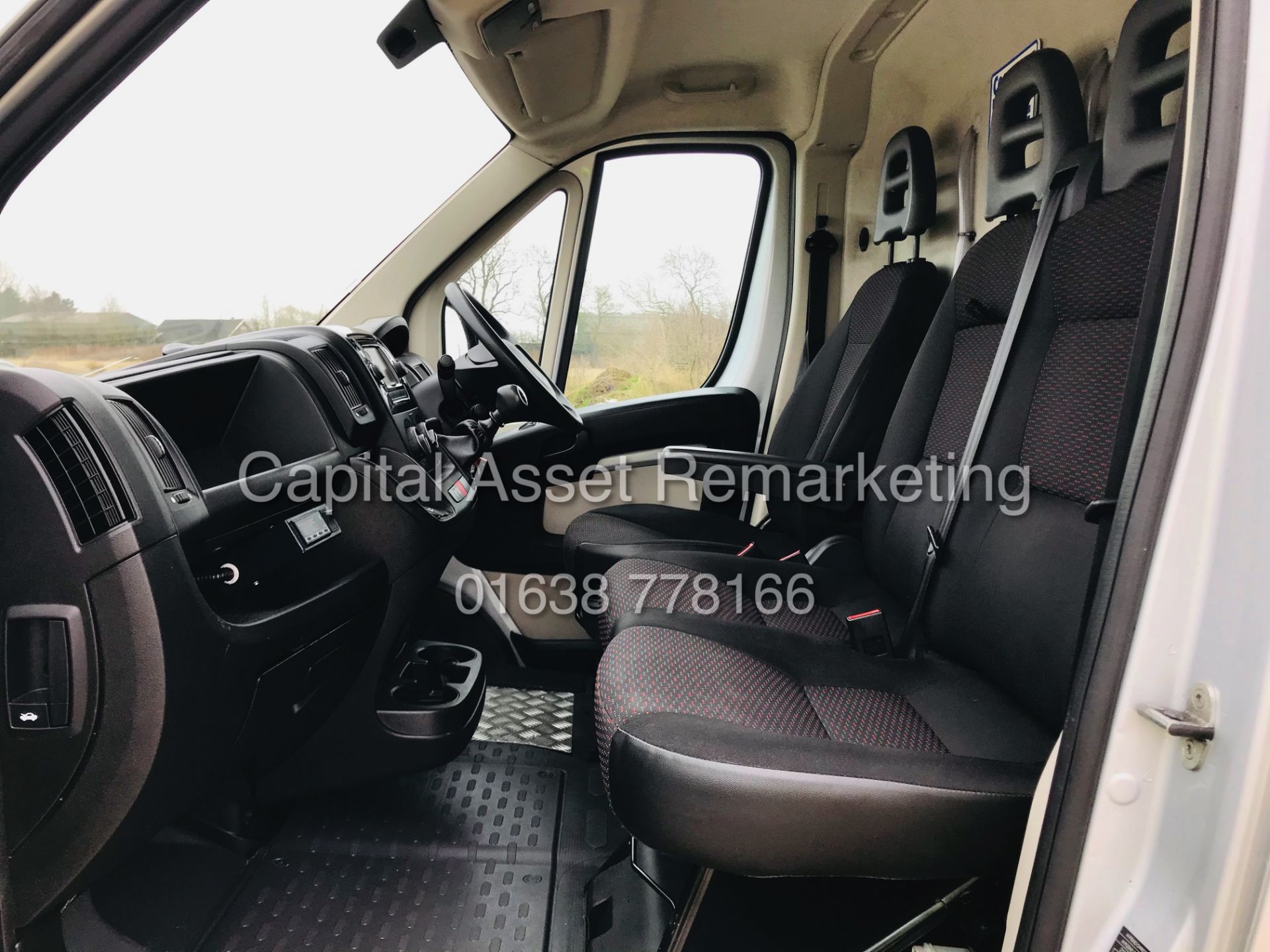 ON SALE PEUGEOT BOXER 2.0 BLUE-HDI "PROFESSIONAL" LWB (2018 MODEL) FRIDGE VAN - EXTERNAL TAIL-LIFT - Image 22 of 25