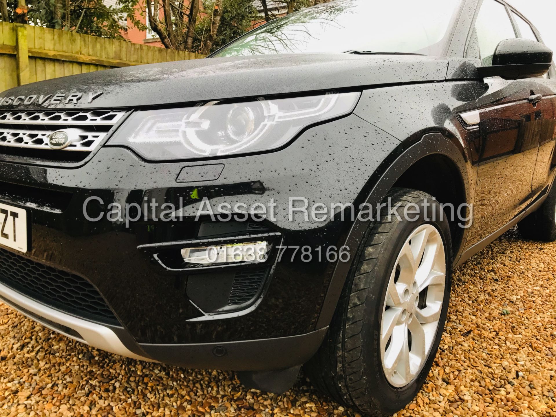 (ON SALE) LAND ROVER DISCOVERY SPORT "HSE - BLACK "AUTO 7 SEATER (2019 MODEL) PAN ROOF - HUGE SPEC - Image 14 of 37