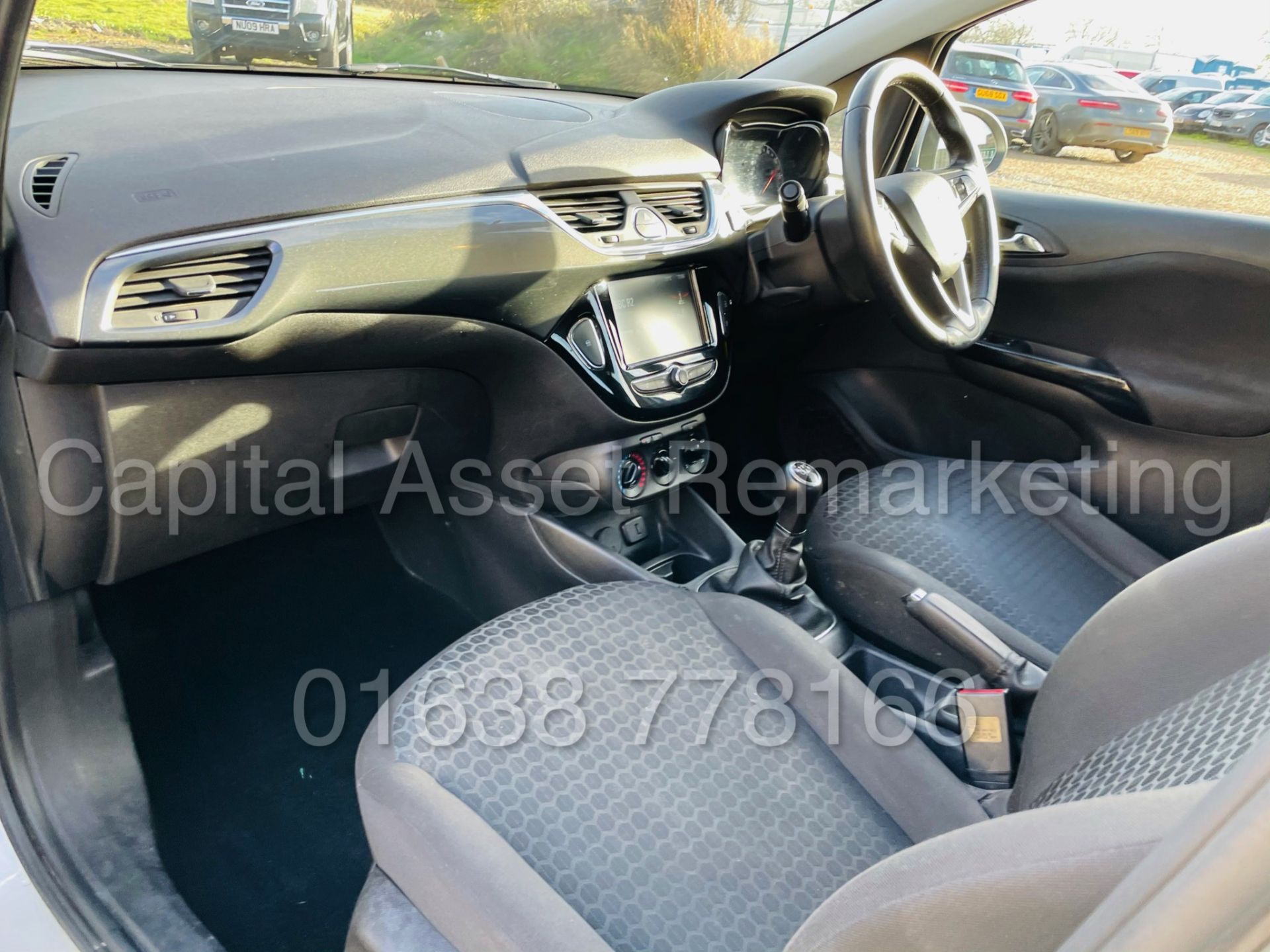 VAUXHALL CORSA *DESIGN EDITION* 5 DOOR HATCHBACK (2019 - NEW MODEL) 1.4 PETROL - 60 MPG+ (1 OWNER) - Image 19 of 40