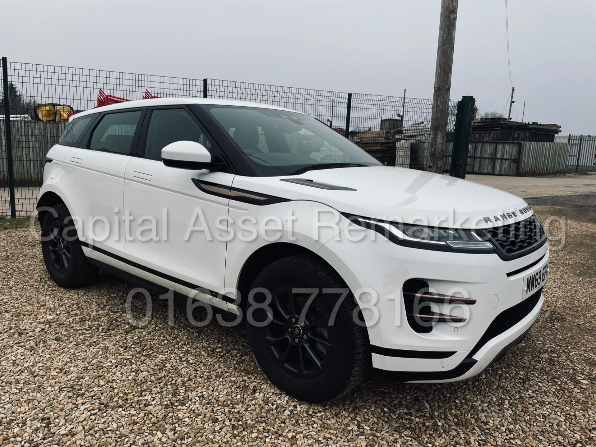 (On Sale) RANGE ROVER EVOQUE *R-DYNAMIC* (69 REG - NEW MODEL) '2.0 D150' (1 OWNER) **MASSIVE SPEC** - Image 3 of 48