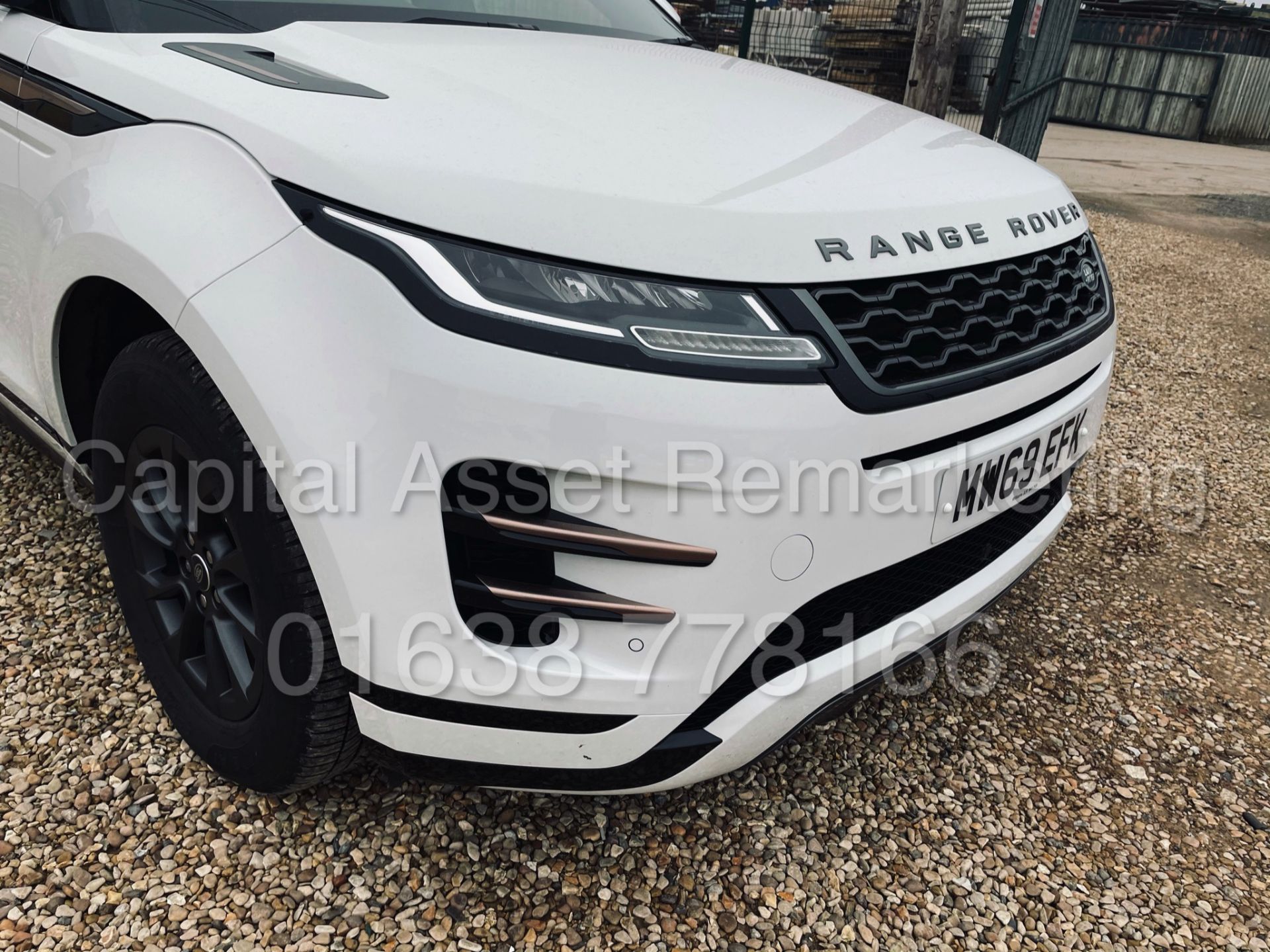 (On Sale) RANGE ROVER EVOQUE *R-DYNAMIC* (69 REG - NEW MODEL) '2.0 D150' (1 OWNER) **MASSIVE SPEC** - Image 16 of 48