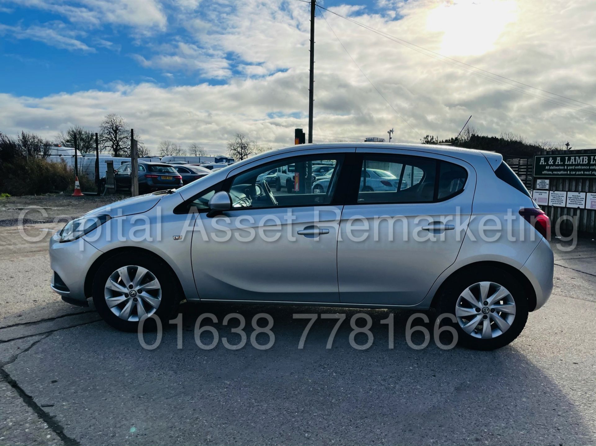 VAUXHALL CORSA *DESIGN EDITION* 5 DOOR HATCHBACK (2019 - NEW MODEL) 1.4 PETROL - 60 MPG+ (1 OWNER) - Image 8 of 40