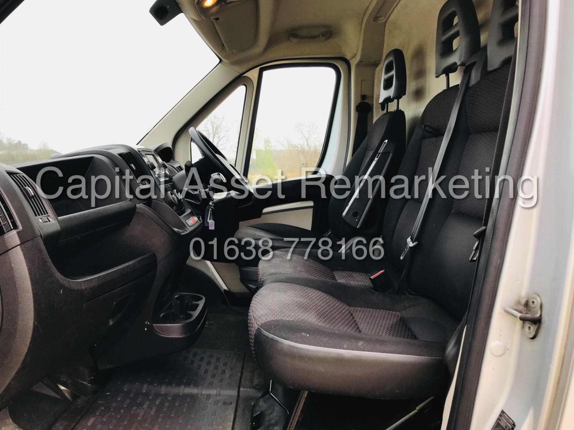 PEUGEOT BOXER 2.0 BLUE-HDI "PROFESSIONAL" EURO 6 / ULEZ COMPLIANT (2017 MODEL) AC / SAT NAV - Image 16 of 17