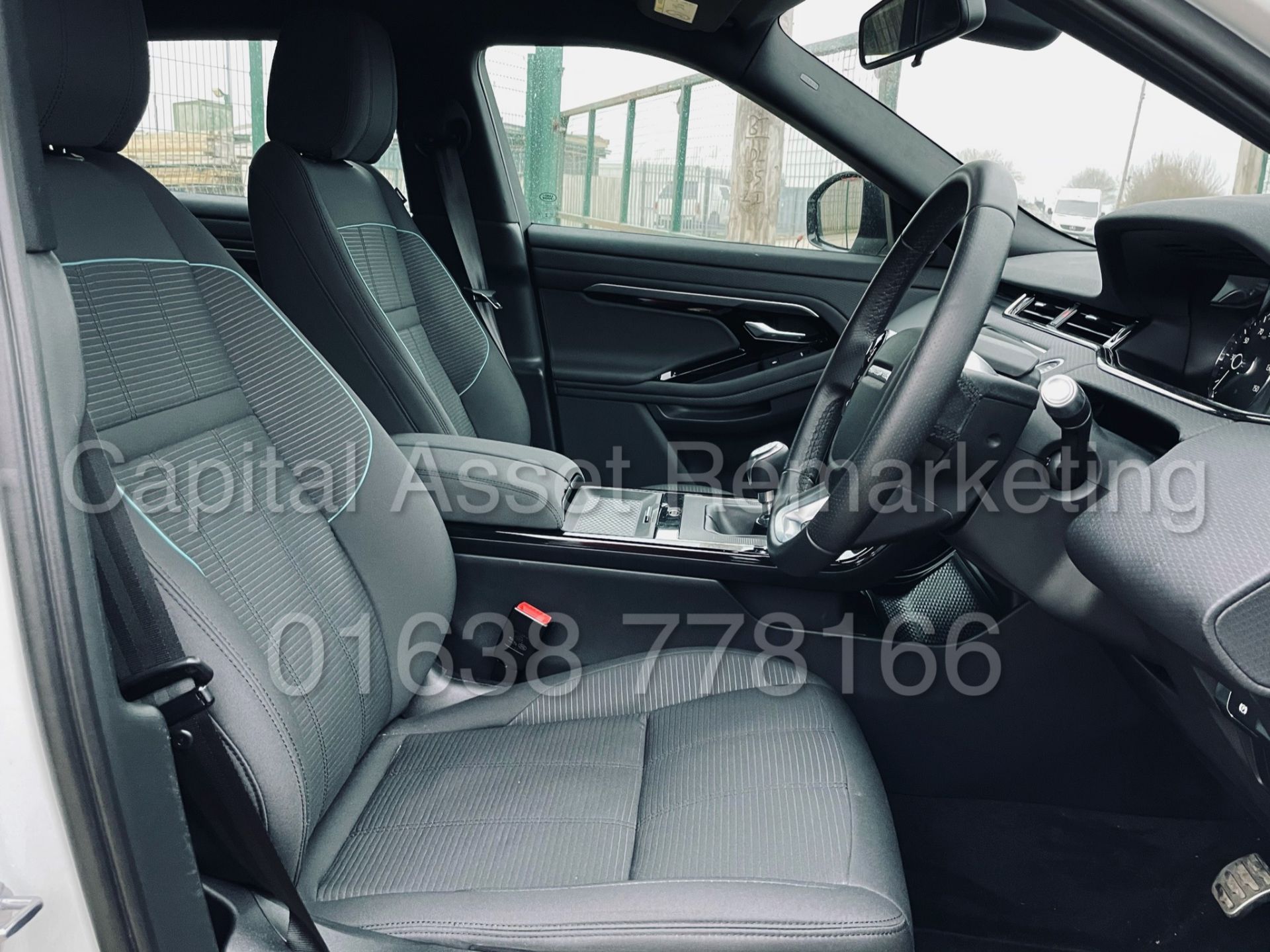 (On Sale) RANGE ROVER EVOQUE *R-DYNAMIC* (69 REG - NEW MODEL) '2.0 D150' (1 OWNER) **MASSIVE SPEC** - Image 36 of 48