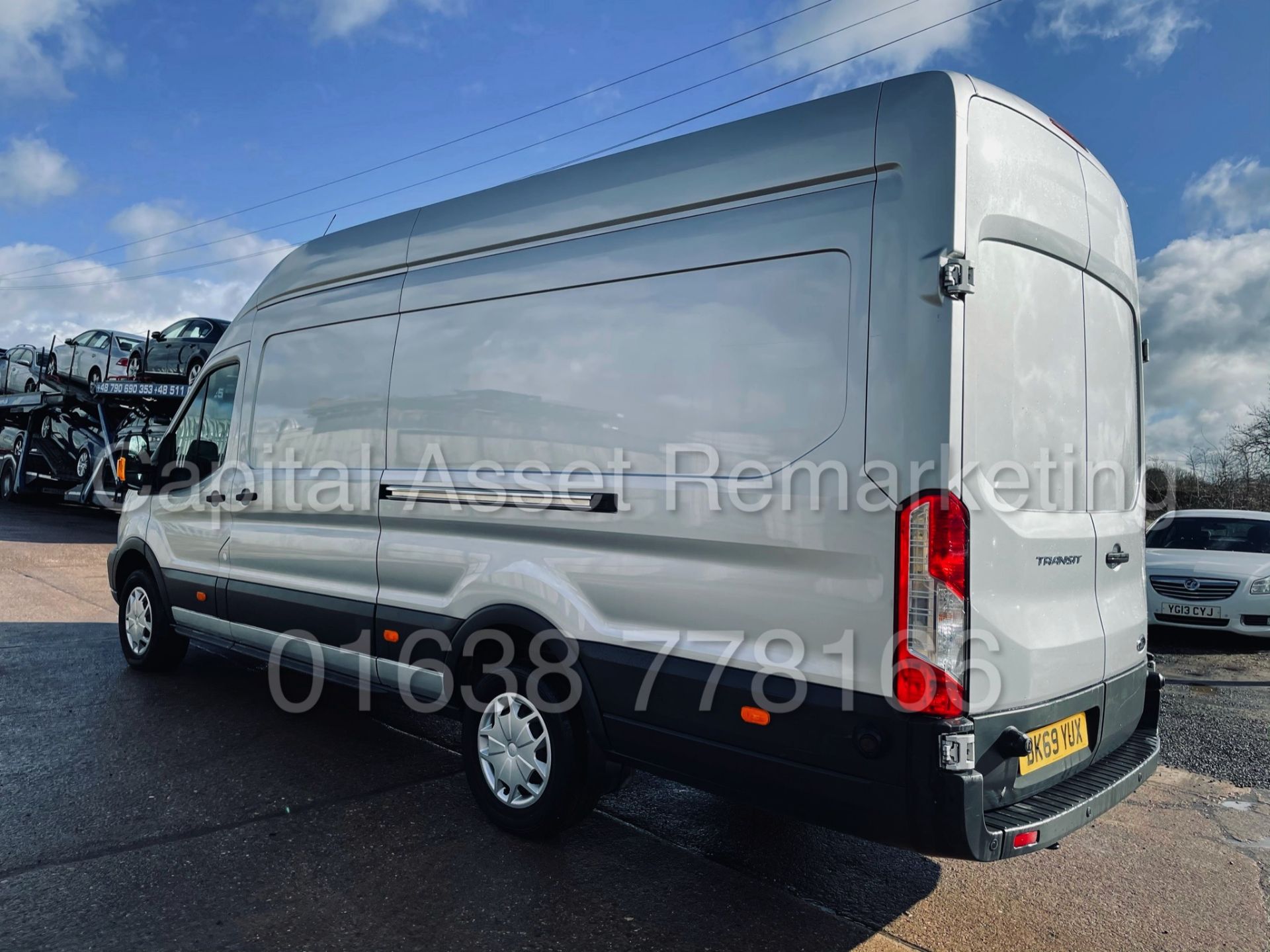 FORD TRANSIT 130 T350L RWD *L4 - XLWB HI-ROOF* (2020 - EURO 6 MODEL) '2.0 TDCI - 6 SPEED' *AIR CON* - Image 9 of 41