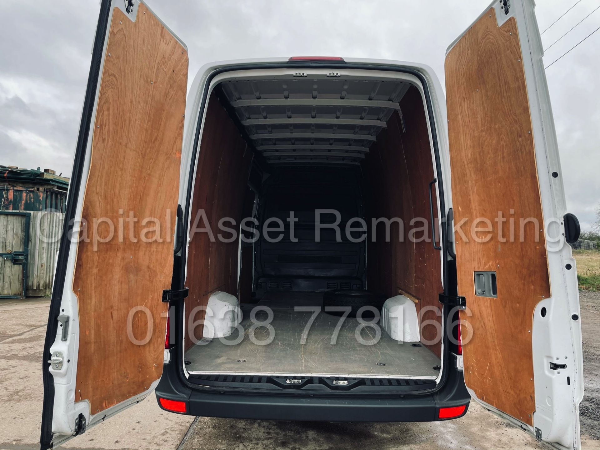 (On Sale) MERCEDES-BENZ SPRINTER 314 CDI *LWB HI-ROOF* (67 REG - EURO 6) '140 BHP - 6 SPEED' - Image 23 of 39