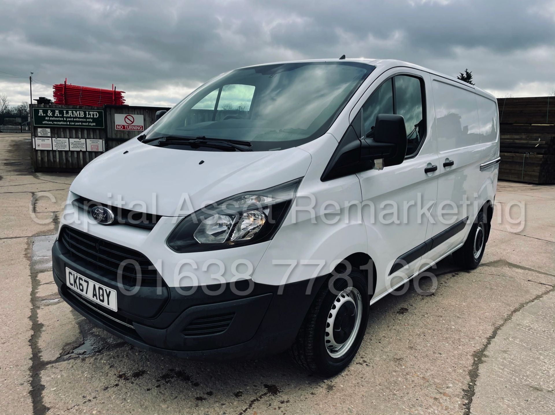 FORD TRANSIT CUSTOM 270 *SWB - PANEL VAN* (2018 - EURO 6) '2.0 TDCI - 6 SPEED' (1 OWNER FROM NEW) - Image 5 of 37