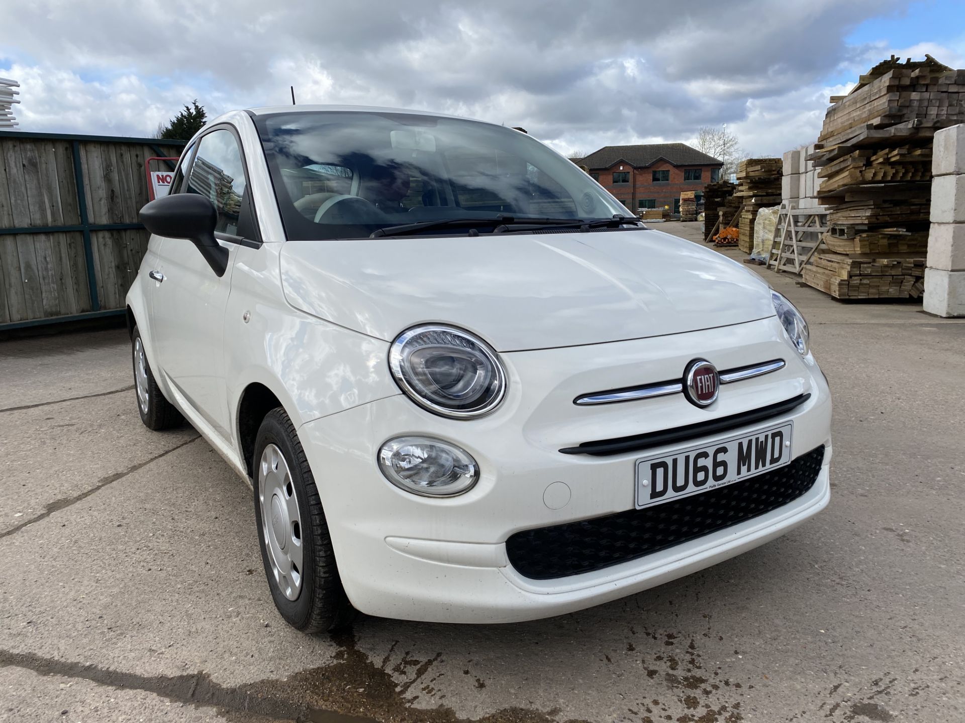 (On Sale) FIAT 500 "POP" 1.2 PETROL "EURO 6" (2017 MODEL)- ONLY 34K MILES!! - 1 OWNER - GREAT SPEC - Image 3 of 24