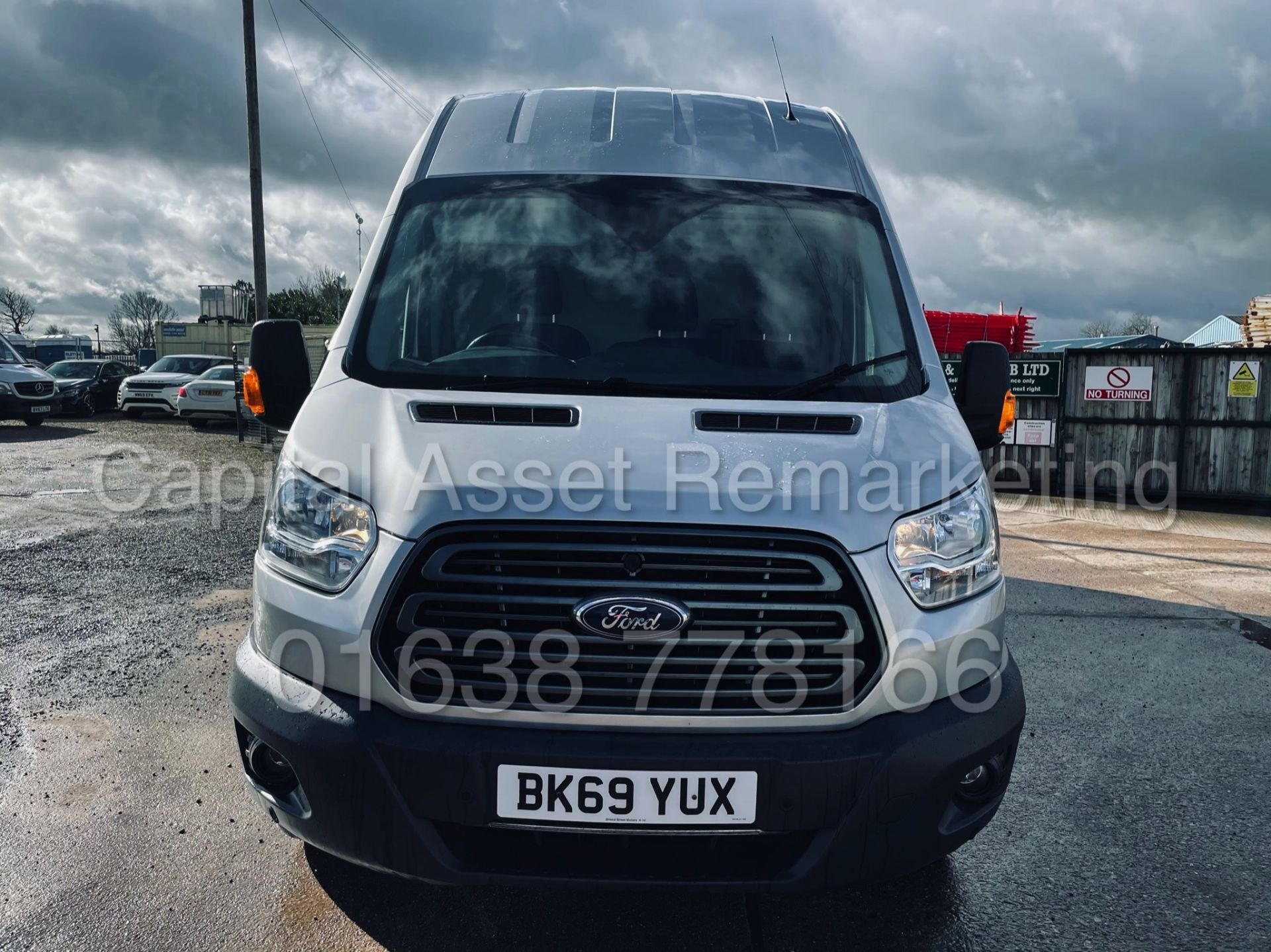 FORD TRANSIT 130 T350L RWD *L4 - XLWB HI-ROOF* (2020 - EURO 6 MODEL) '2.0 TDCI - 6 SPEED' *AIR CON* - Image 4 of 41