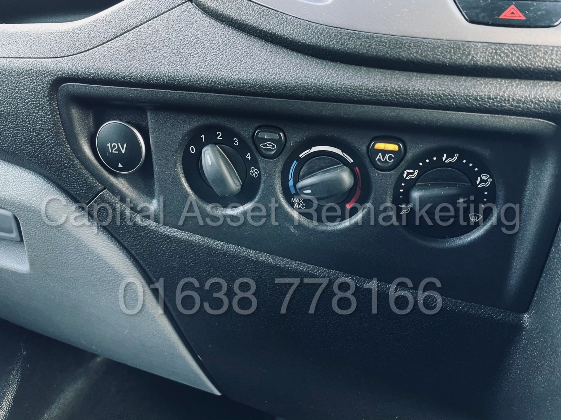 FORD TRANSIT 130 T350L RWD *L4 - XLWB HI-ROOF* (2020 - EURO 6 MODEL) '2.0 TDCI - 6 SPEED' *AIR CON* - Image 36 of 41