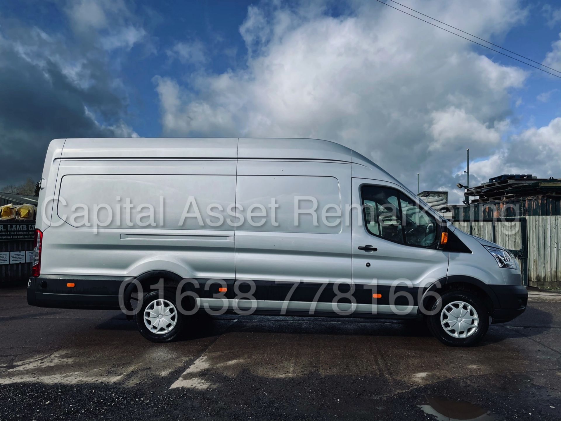 FORD TRANSIT 130 T350L RWD *L4 - XLWB HI-ROOF* (2020 - EURO 6 MODEL) '2.0 TDCI - 6 SPEED' *AIR CON* - Image 14 of 41