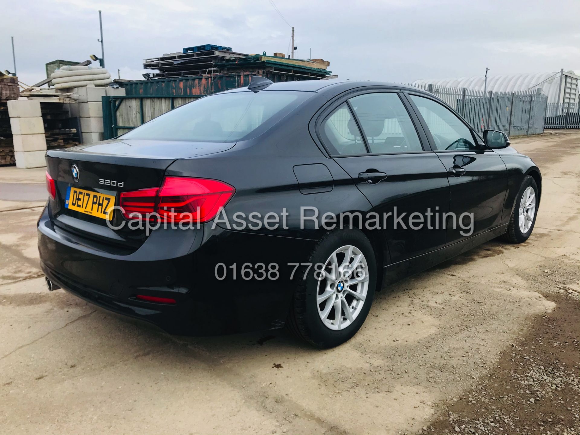 BMW 320d "AUTO" *EFFICIENT DYNAMICS PLUS* SALOON (17 REG) 1 OWNER FSH - SAT NAV -LEATHER -GREAT SPEC - Image 11 of 26