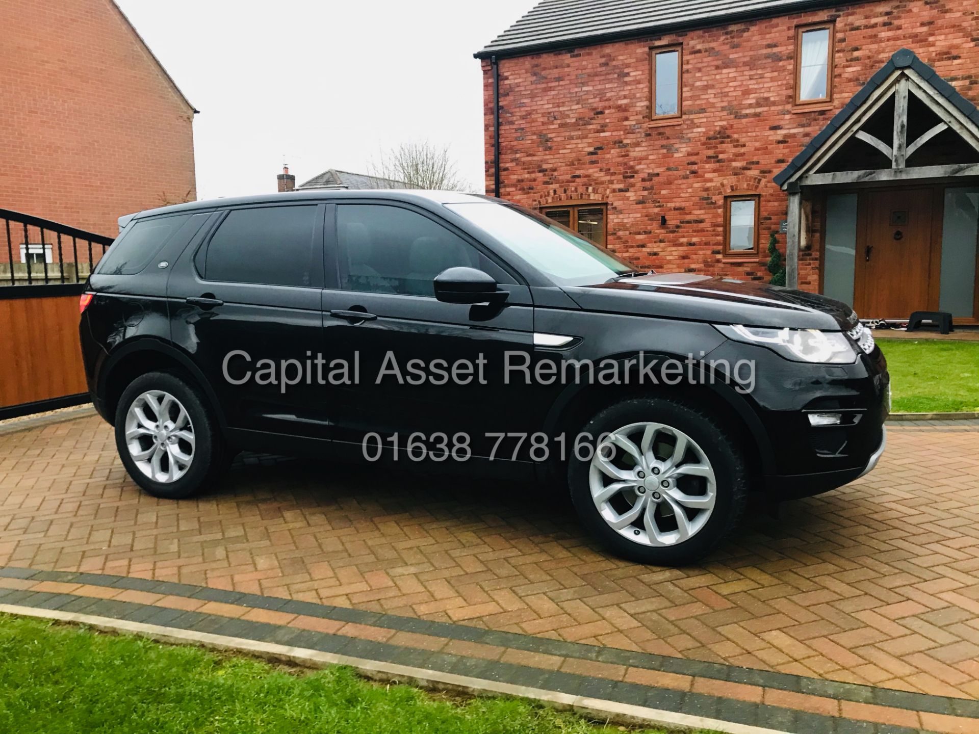 ON SALE LAND ROVER DISCOVERY SPORT "HSE" AUTO 7 SEATER (2019 MODEL) - SAT NAV -LEATHER *PAN ROOF*