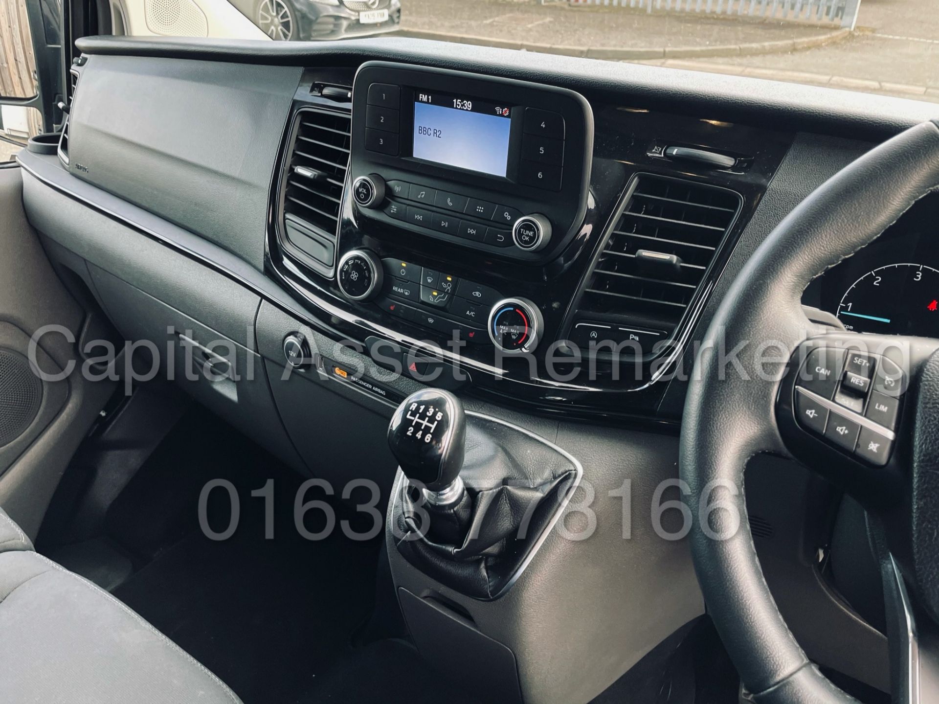 (On Sale) FORD TRANSIT CUSTOM TOURNEO *9 SEATER MPV / BUS* (2019) '2.0 TDCI - 130 BHP' (1 OWNER) - Image 38 of 46