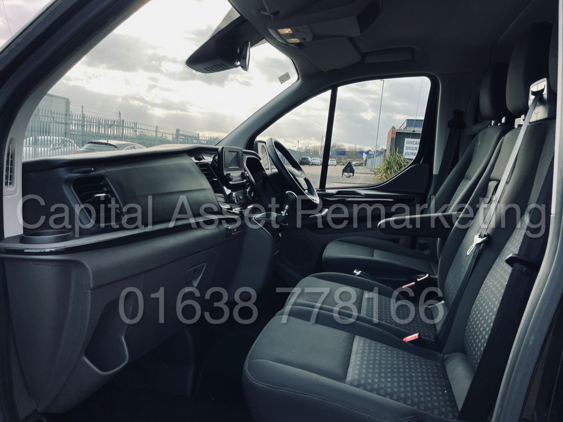 (On Sale) FORD TRANSIT CUSTOM TOURNEO *9 SEATER MPV / BUS* (2019) '2.0 TDCI - 130 BHP' (1 OWNER) - Image 20 of 46