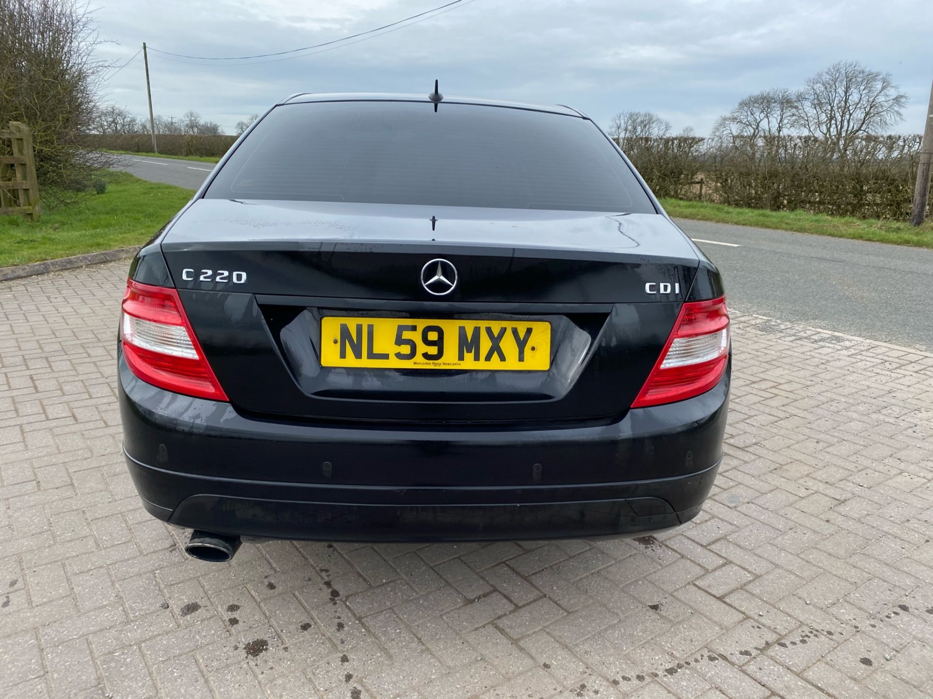 On Sale MERCEDES-BENZ C220 CDI *SALOON* (2010 MODEL) '170 BHP - AUTOMATIC' *HUGE SPEC* (NO VAT - - Image 8 of 18