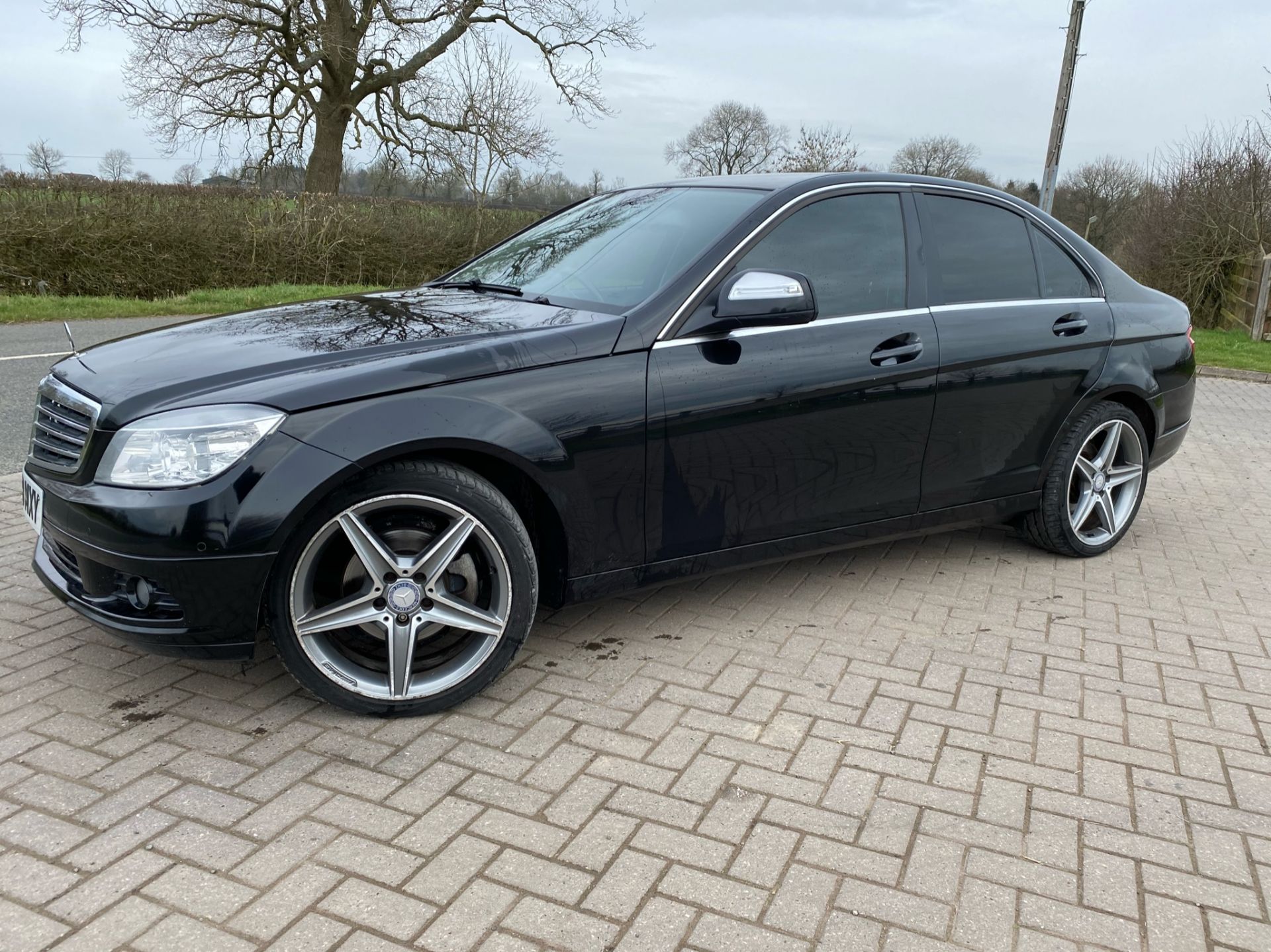 On Sale MERCEDES-BENZ C220 CDI *SALOON* (2010 MODEL) '170 BHP - AUTOMATIC' *HUGE SPEC* (NO VAT - - Image 5 of 18