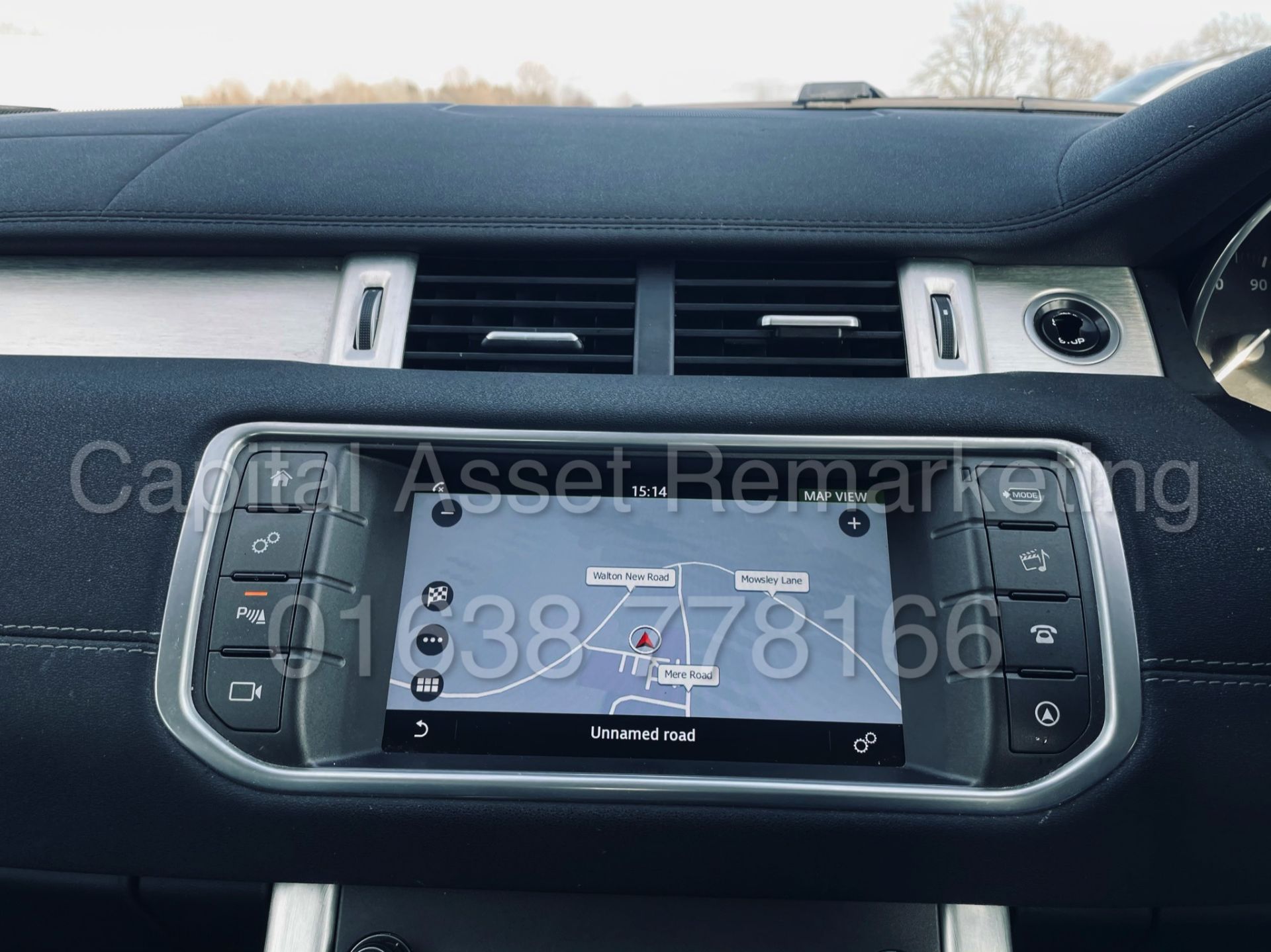 RANGE ROVER EVOQUE *SE TECH* SUV (2017 - EURO 6) '2.0 ED4 - LEATHER - SAT NAV' *TOP SPEC* - Image 43 of 50