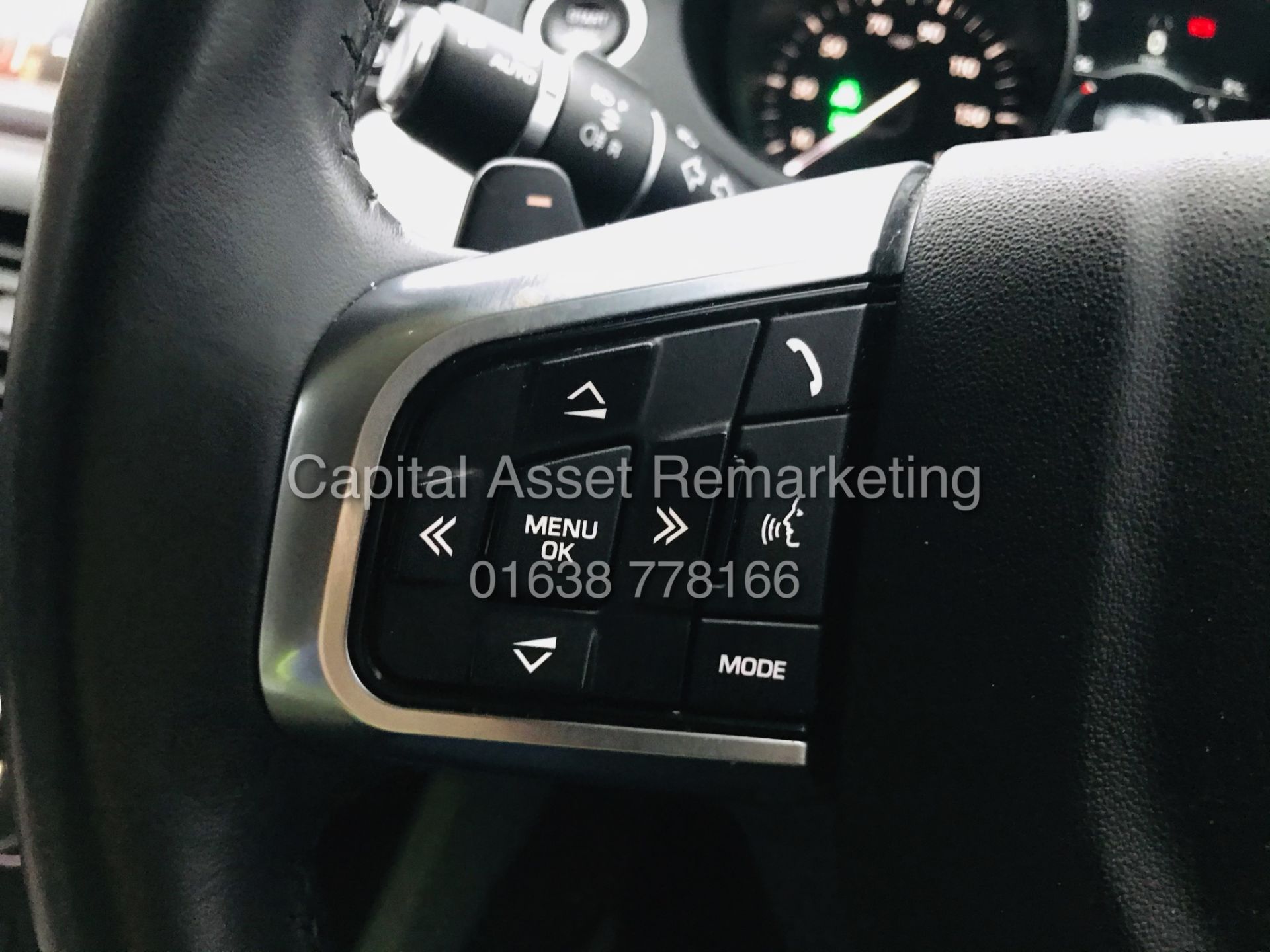 ON SALE LAND ROVER DISCOVERY SPORT "HSE" AUTO 7 SEATER (2019 MODEL) - SAT NAV -LEATHER *PAN ROOF* - Image 29 of 35