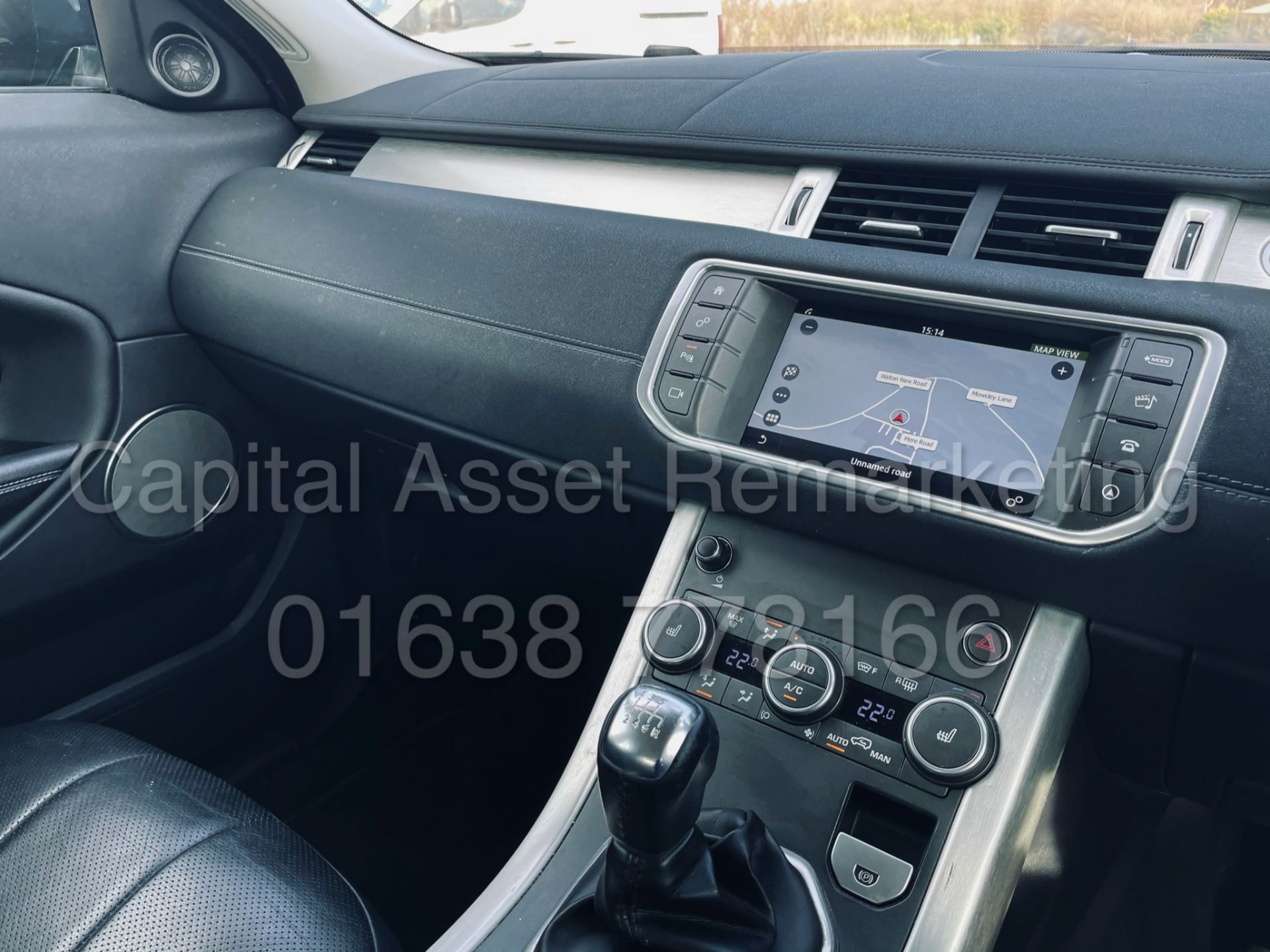 RANGE ROVER EVOQUE *SE TECH* SUV (2017 - EURO 6) '2.0 ED4 - LEATHER - SAT NAV' *TOP SPEC* - Image 42 of 50