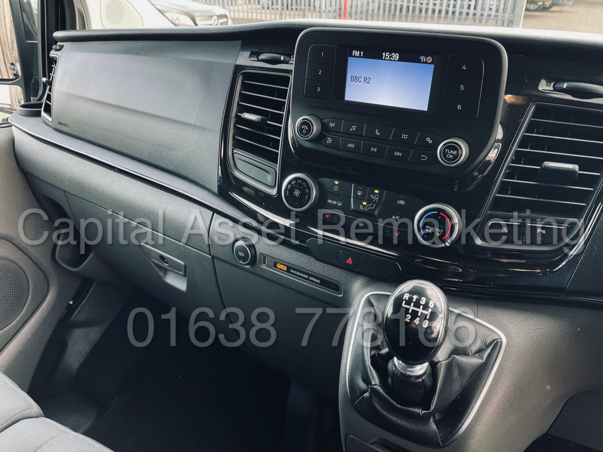 (On Sale) FORD TRANSIT CUSTOM TOURNEO *9 SEATER MPV / BUS* (2019) '2.0 TDCI - 130 BHP' (1 OWNER) - Image 39 of 46