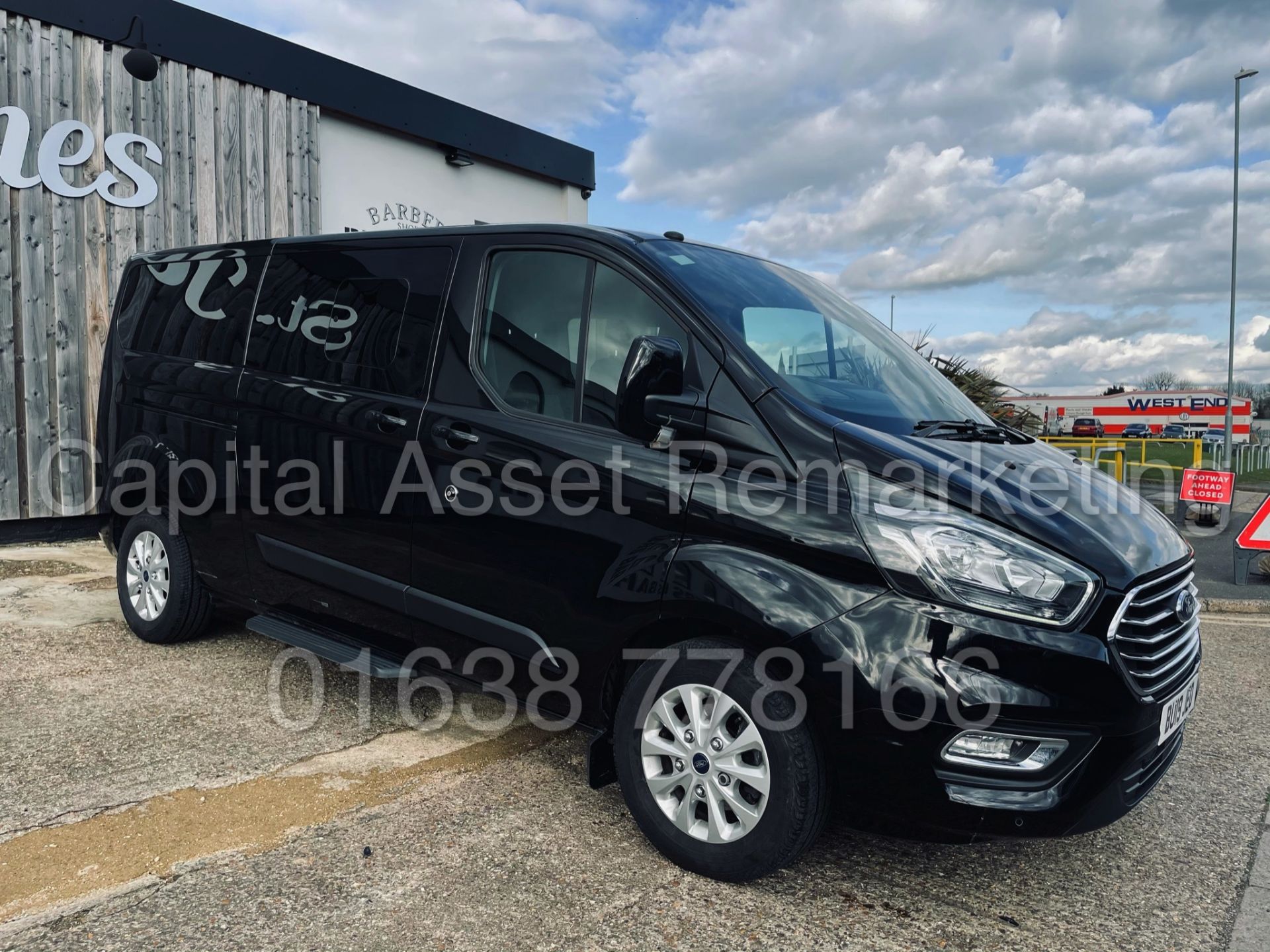 (On Sale) FORD TRANSIT CUSTOM TOURNEO *9 SEATER MPV / BUS* (2019) '2.0 TDCI - 130 BHP' (1 OWNER) - Image 11 of 46