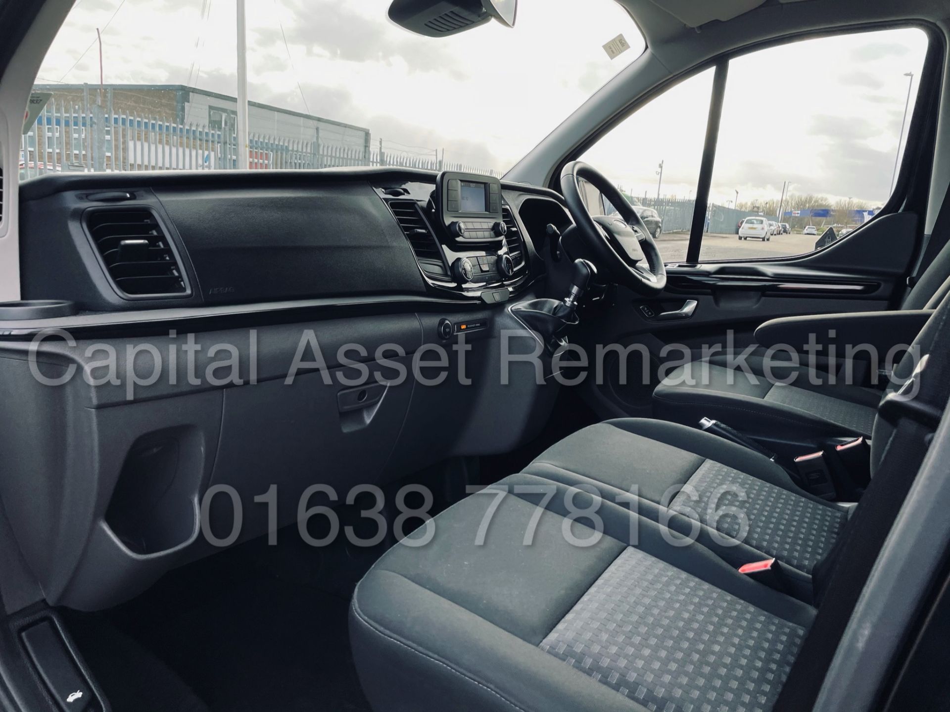 (On Sale) FORD TRANSIT CUSTOM TOURNEO *9 SEATER MPV / BUS* (2019) '2.0 TDCI - 130 BHP' (1 OWNER) - Image 18 of 46