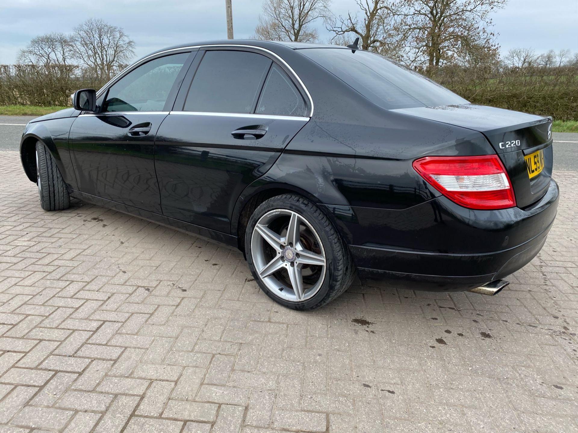 On Sale MERCEDES-BENZ C220 CDI *SALOON* (2010 MODEL) '170 BHP - AUTOMATIC' *HUGE SPEC* (NO VAT - - Image 7 of 18