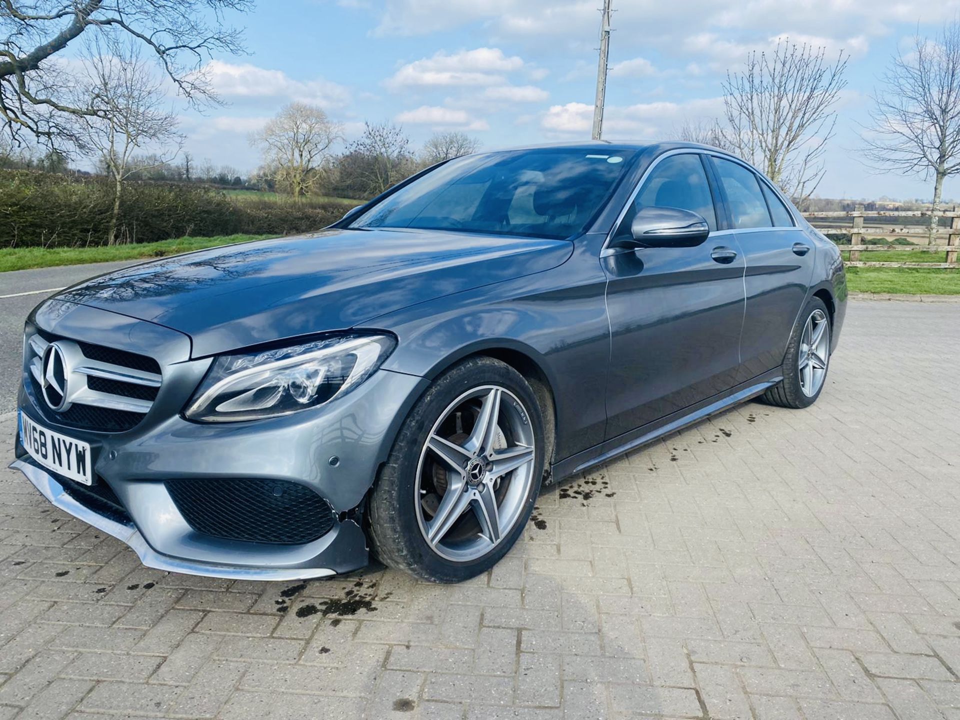 ON SALE MERCEDES C220d "AMG-LINE" 9G-TRONIC - (2019 MODEL) - 1 KEEPER - LEATHER - SAT NAV- ONLY 34K - Image 2 of 14