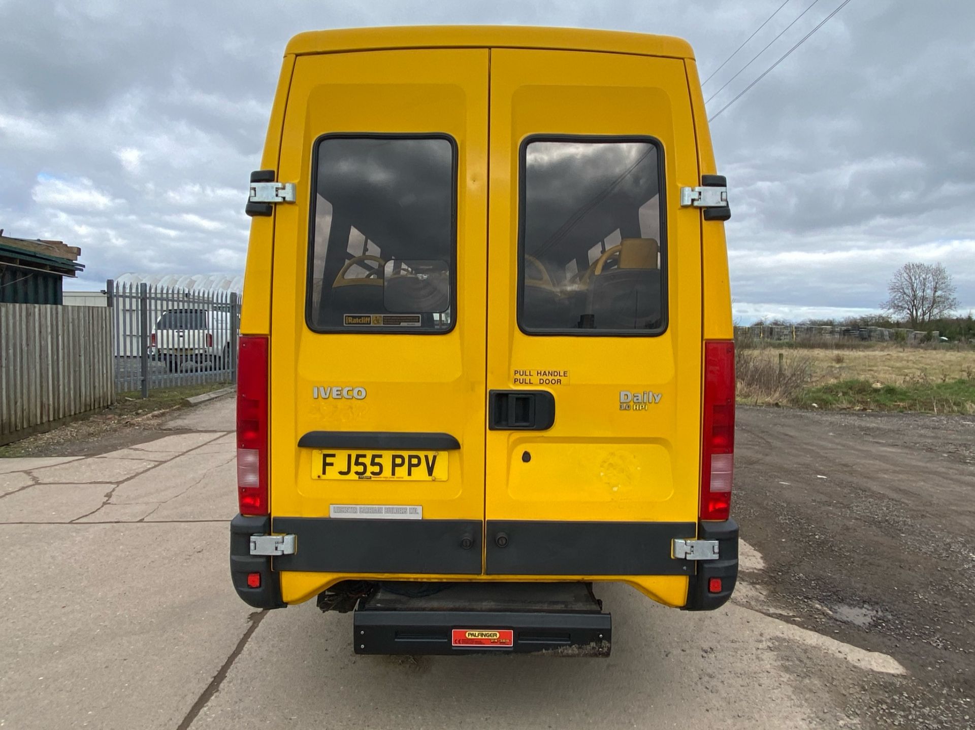 On Sale IVECO DAILY 50C14 *LWB - 17 SEATER BUS / COACH* (55 REG) '3.0 DIESEL - 140 BHP - 6 SPEED' - Image 6 of 13